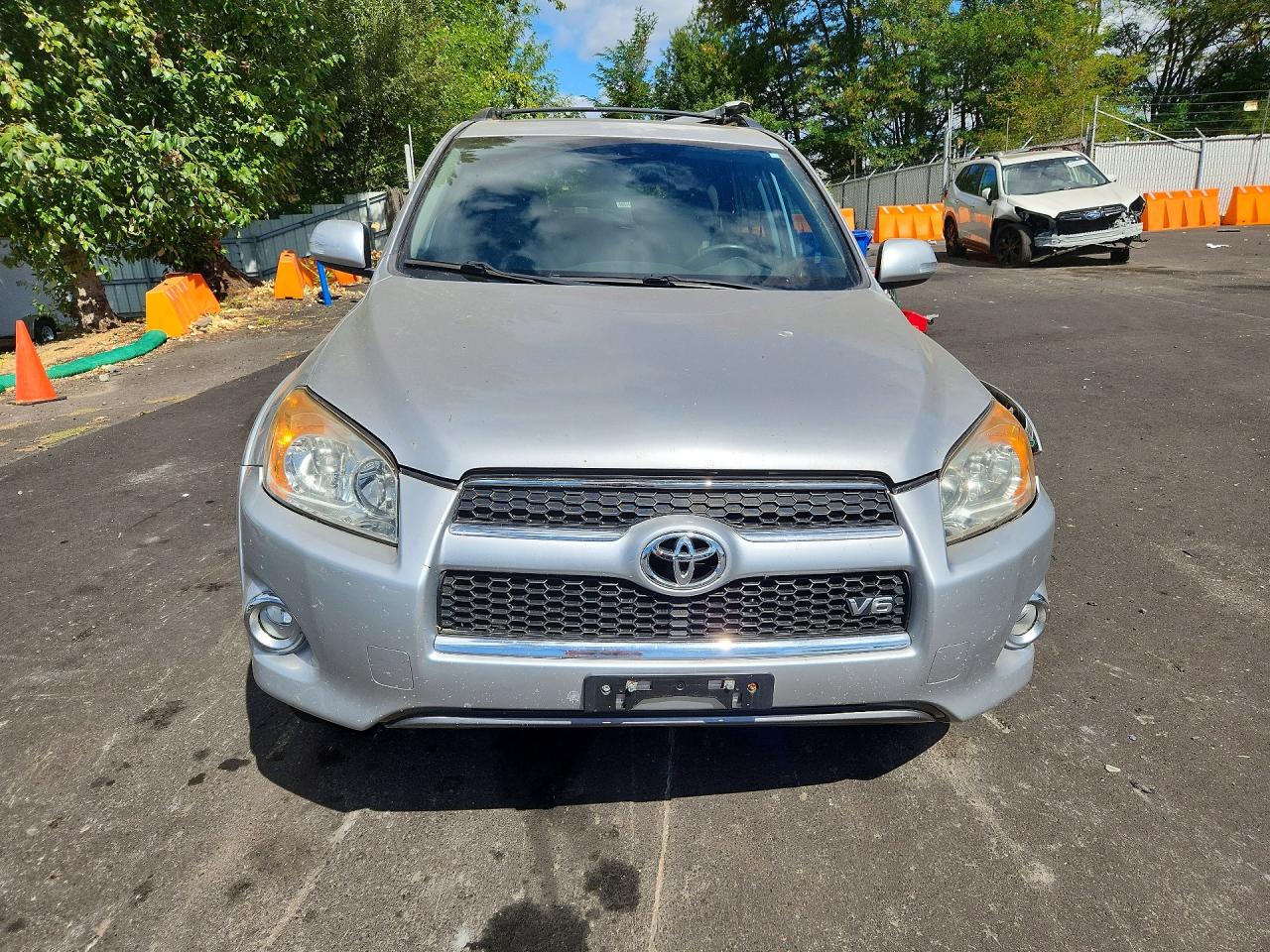 2010 Toyota Rav4 Limited Silver vin: 2T3DK4DV6AW021019
