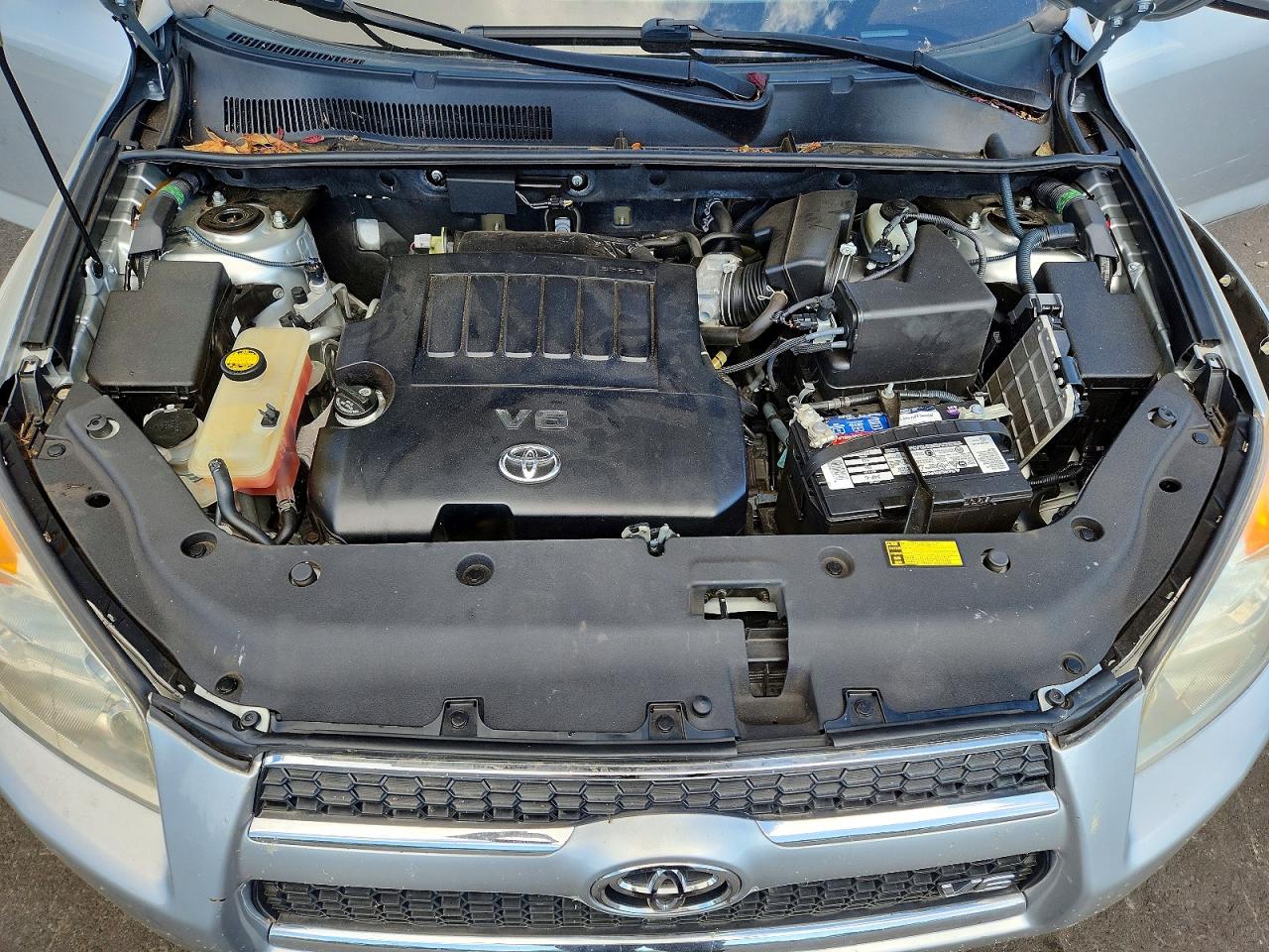 2010 Toyota Rav4 Limited Silver vin: 2T3DK4DV6AW021019