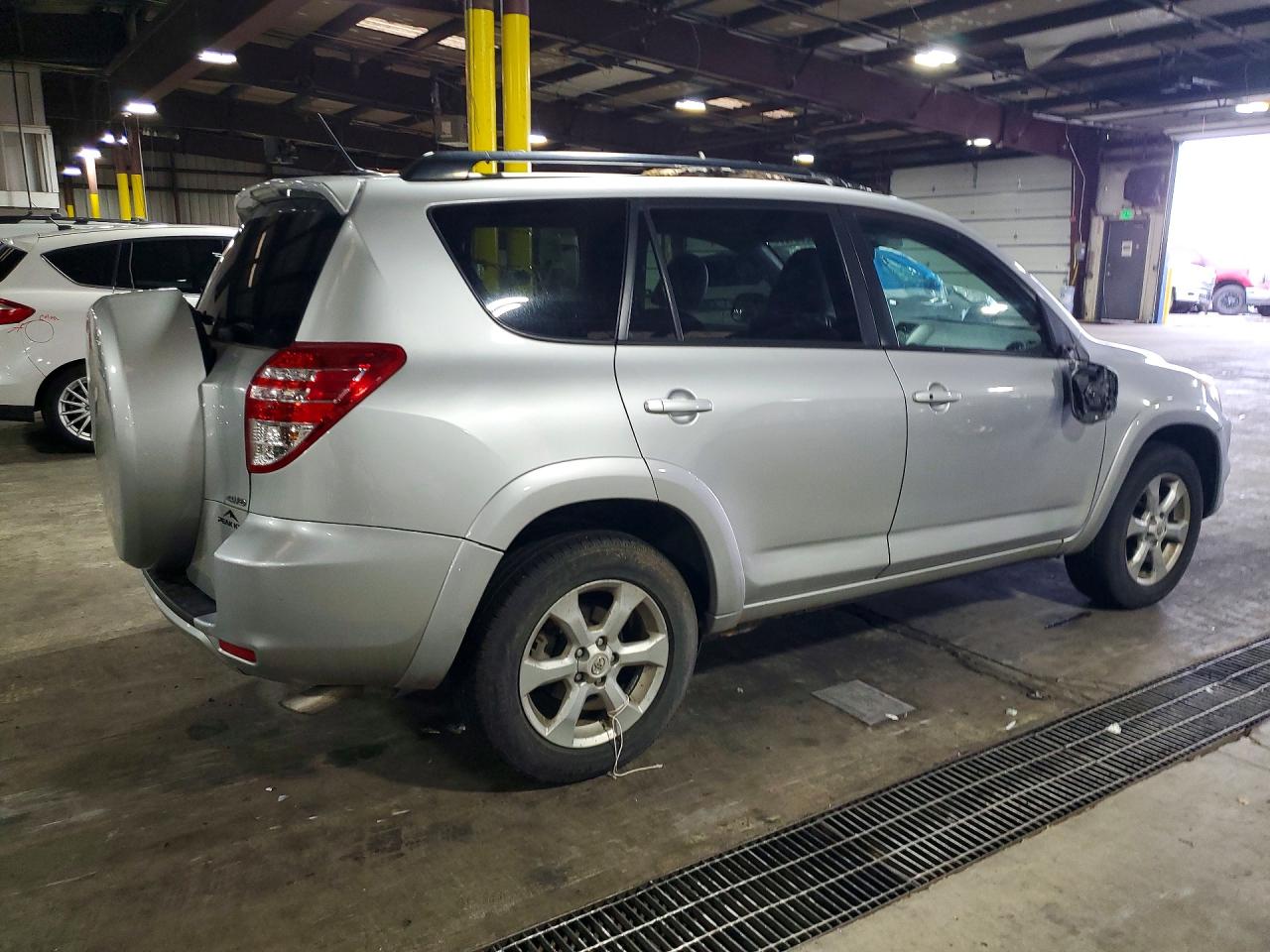 2010 Toyota Rav4 Limited Silver vin: 2T3DK4DV6AW036376