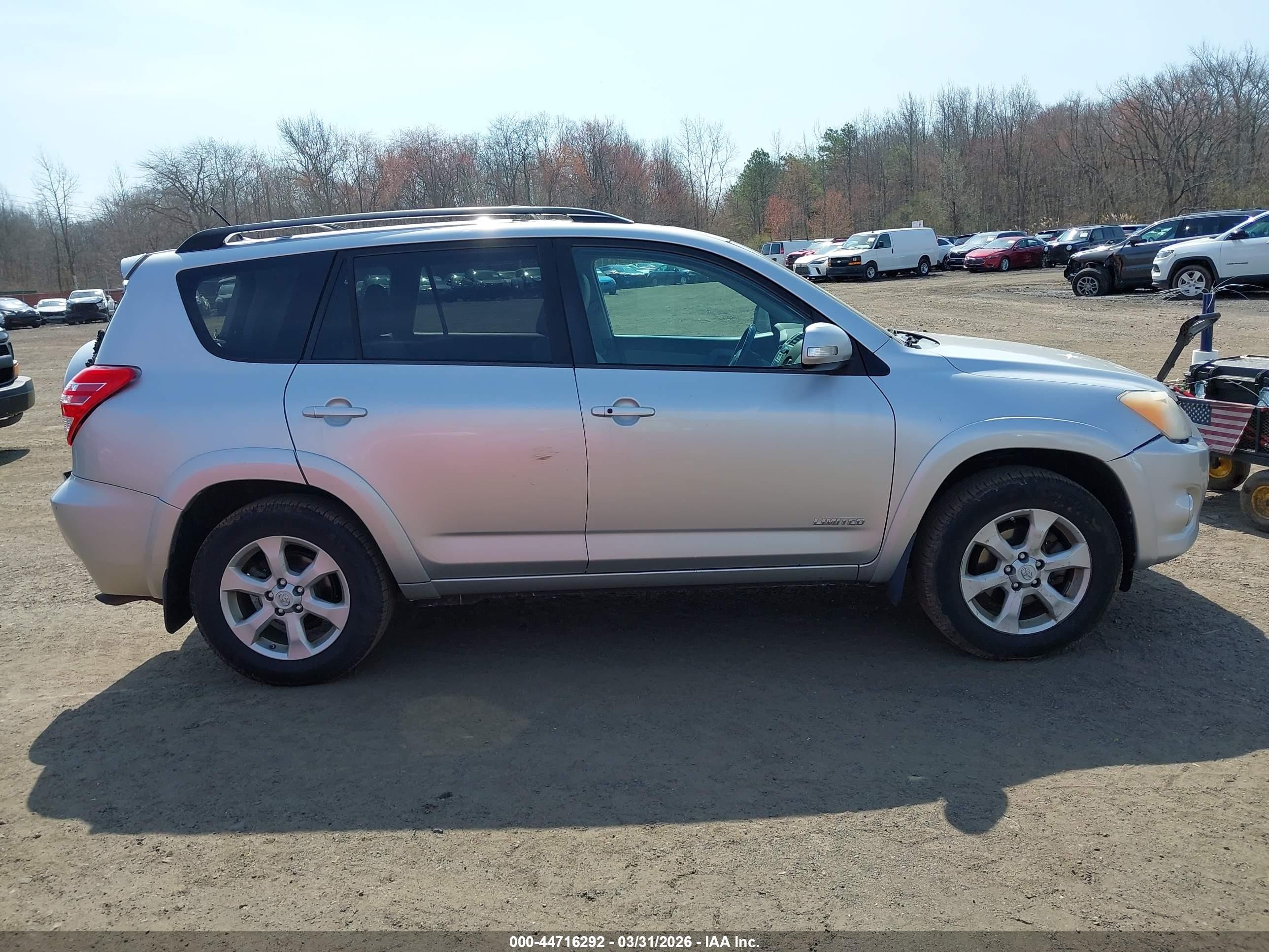 2011 Toyota Rav4 Limited V6 Silver vin: 2T3DK4DV7BW058209