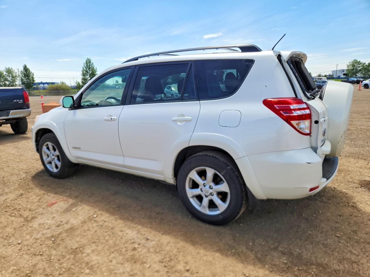 2012 Toyota Rav4 Limited White vin: 2T3DK4DV7CW068174