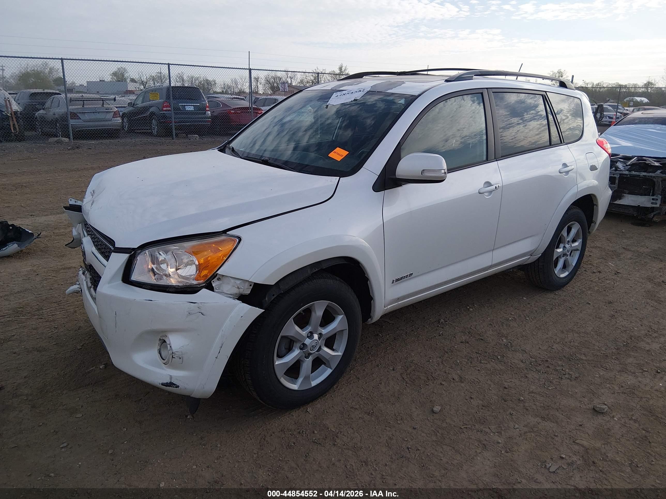 2011 Toyota Rav4 Limited V6 White vin: 2T3DK4DV8BW048577