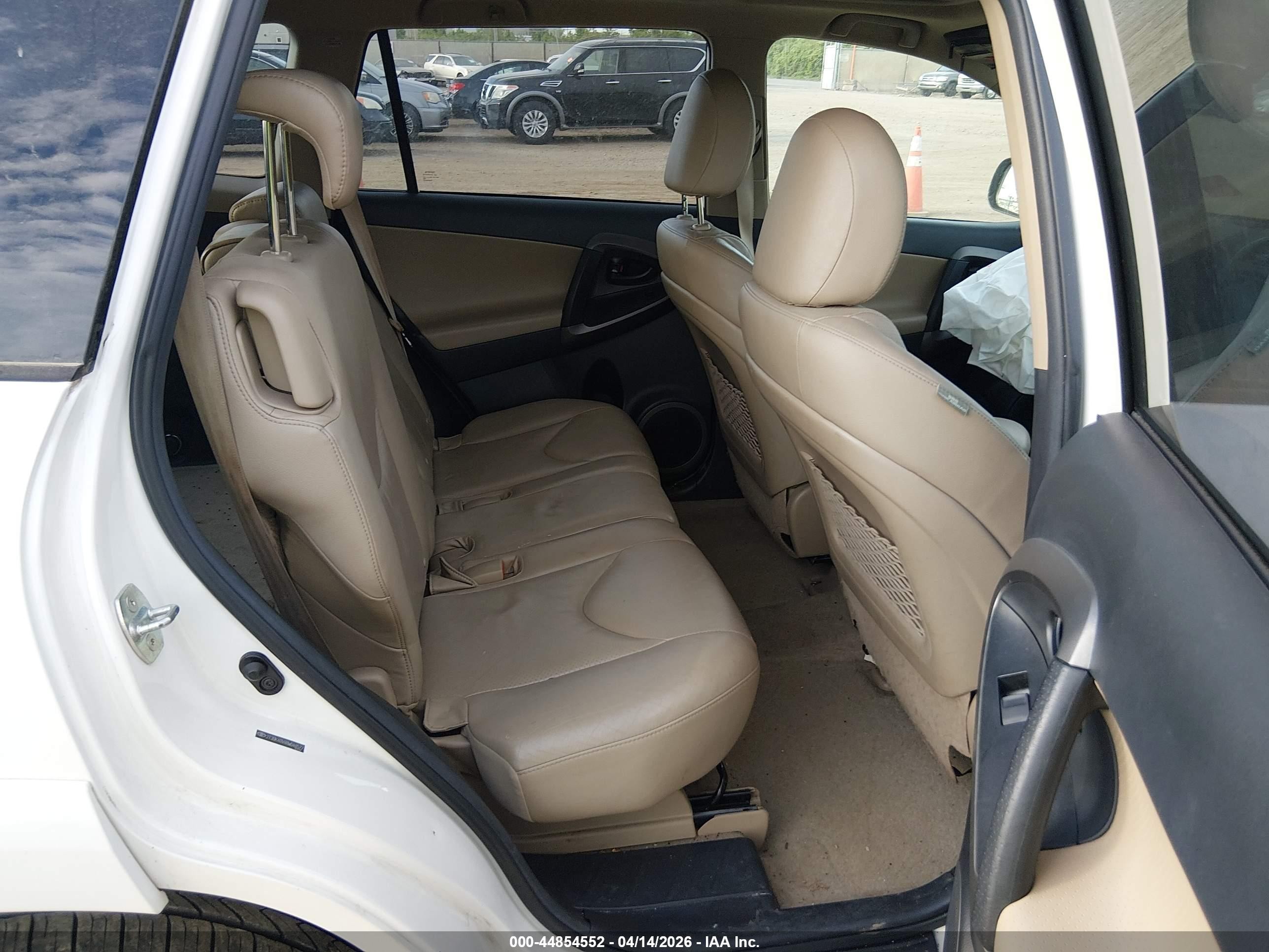 2011 Toyota Rav4 Limited V6 White vin: 2T3DK4DV8BW048577