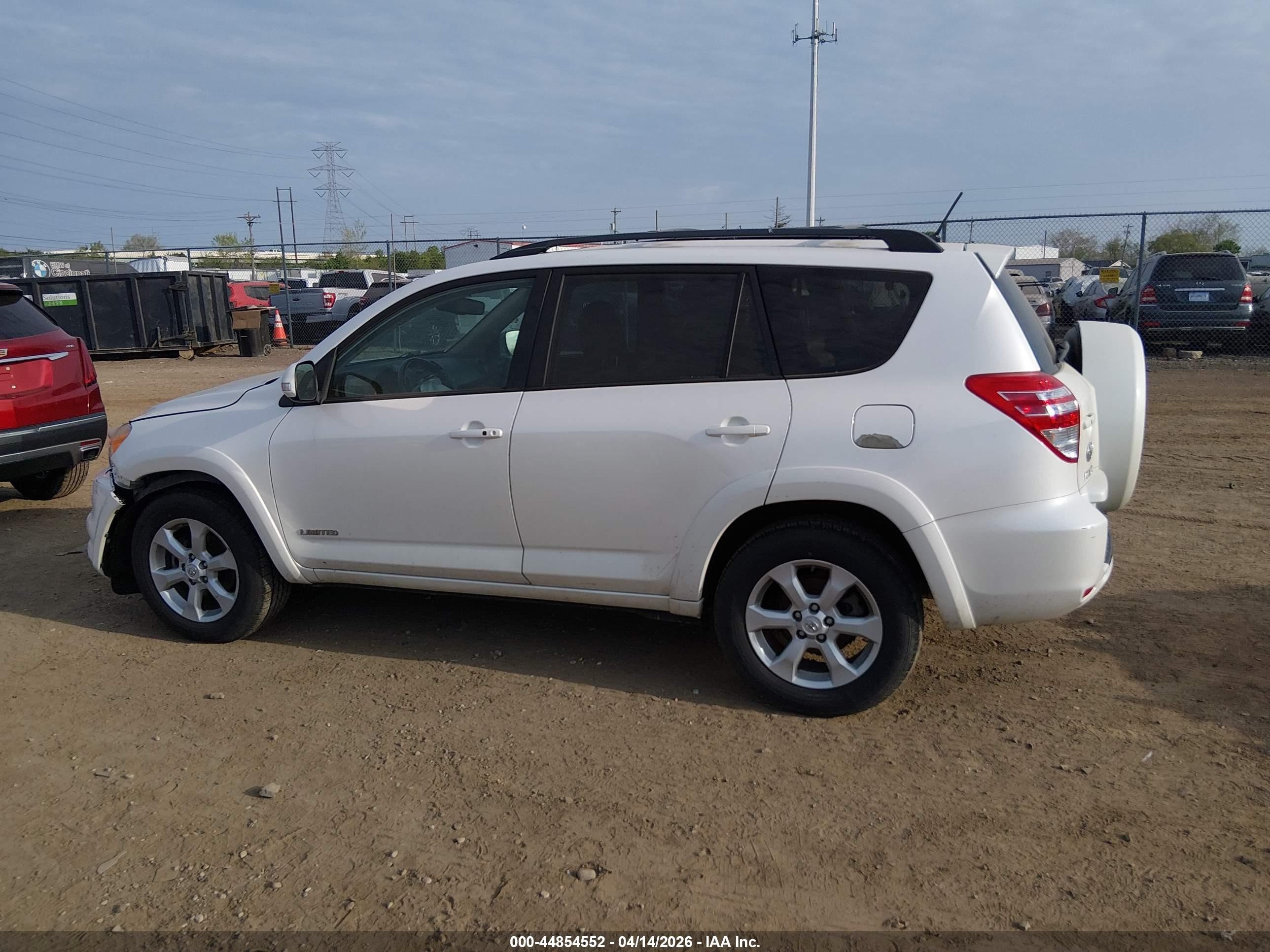 2011 Toyota Rav4 Limited V6 White vin: 2T3DK4DV8BW048577