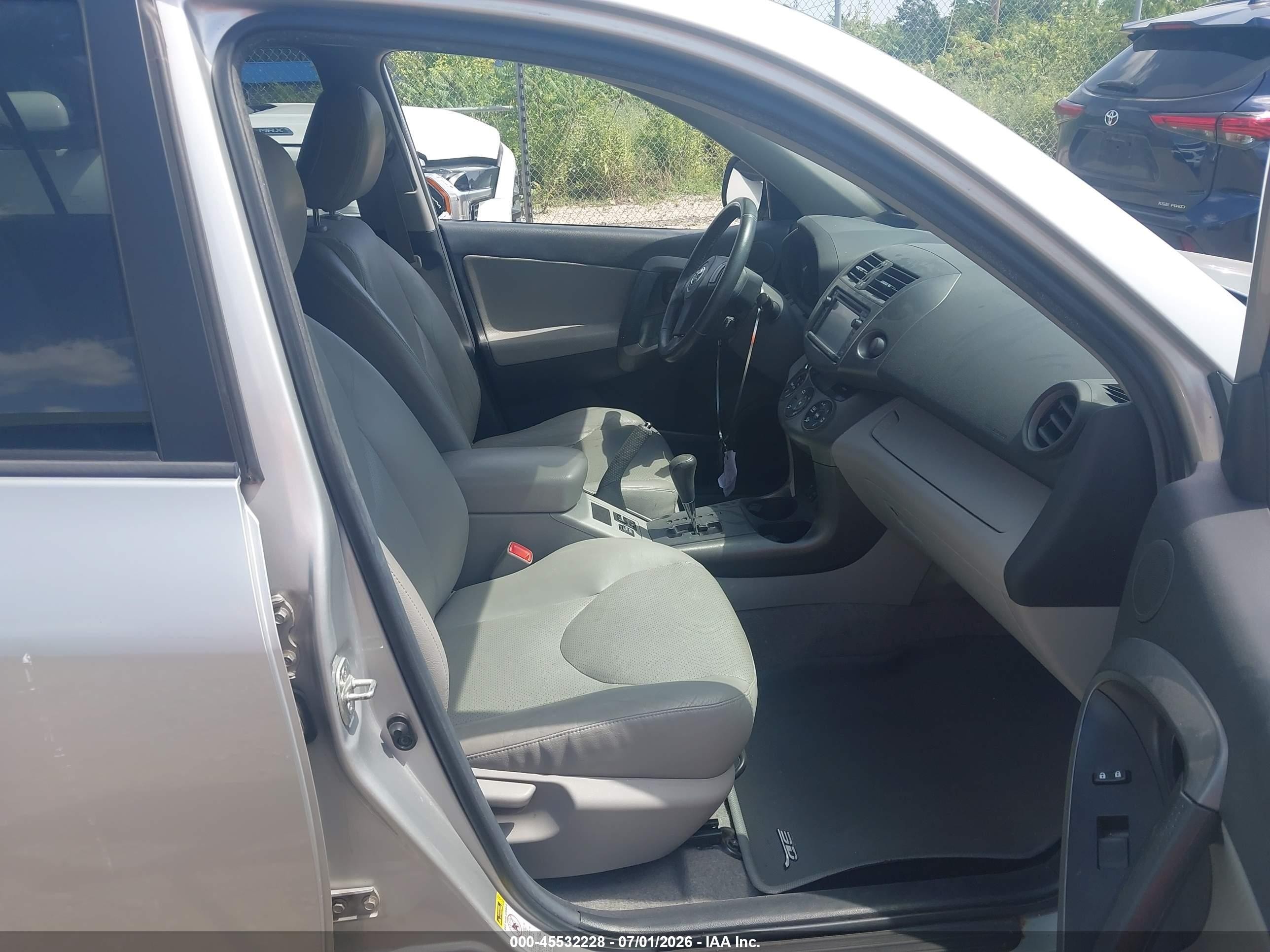2012 Toyota Rav4 Limited V6 Silver vin: 2T3DK4DV8CW076350