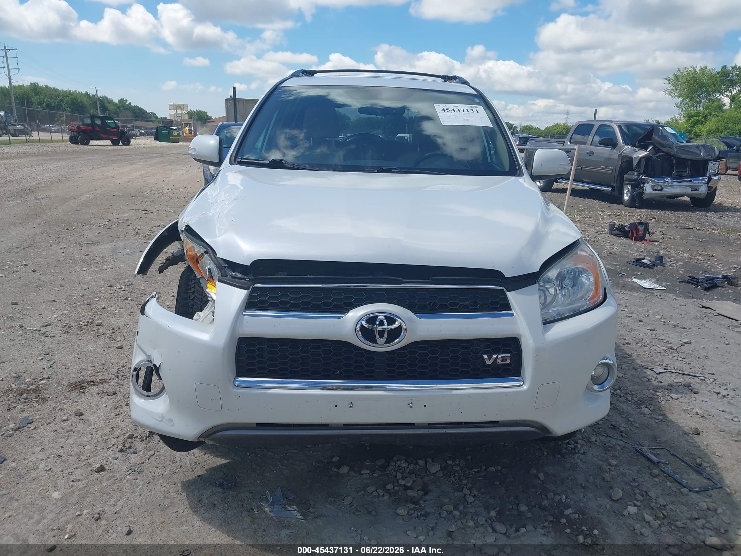 2012 Toyota Rav4 Limited V6 White vin: 2T3DK4DV8CW079314