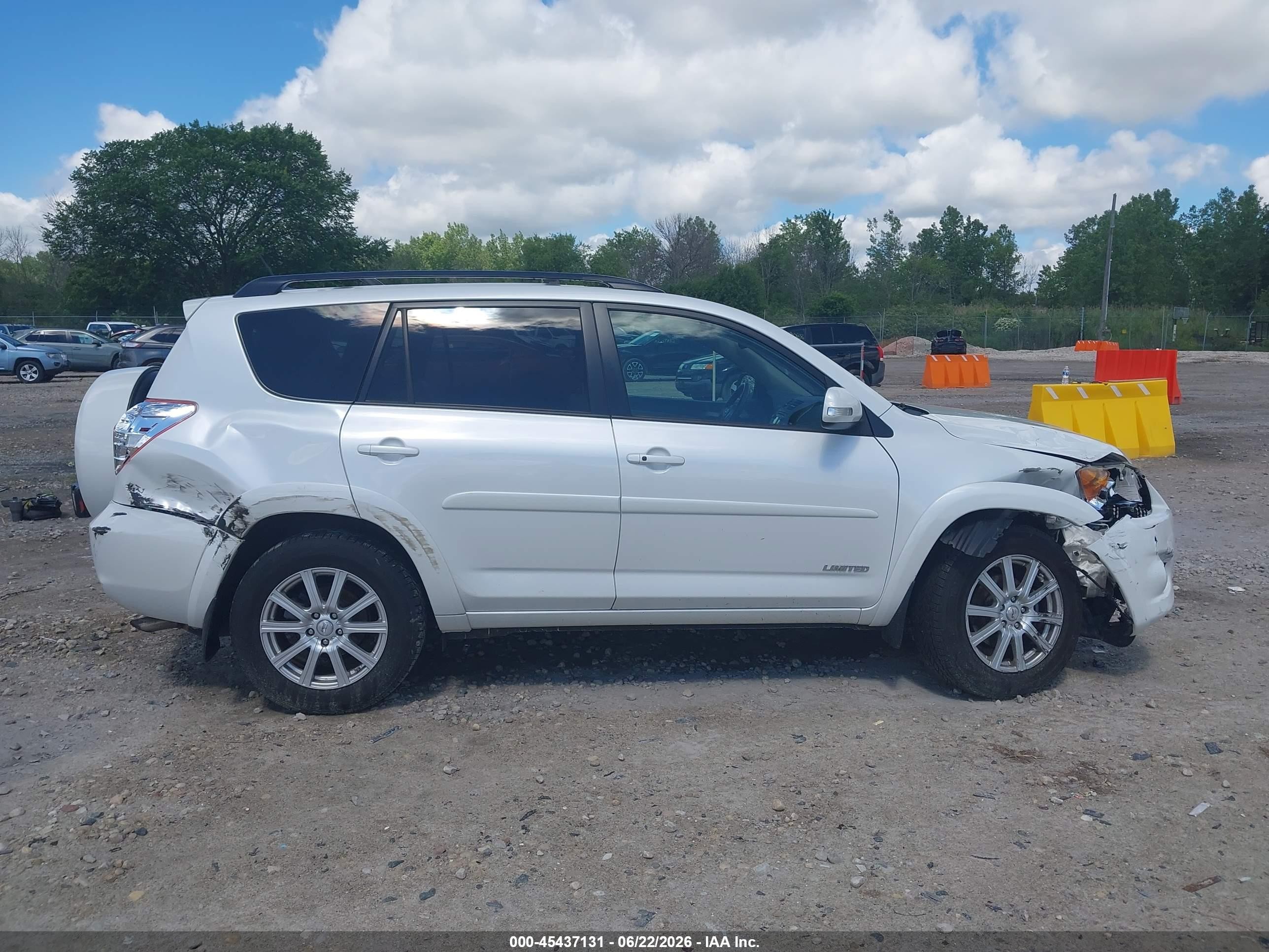 2012 Toyota Rav4 Limited V6 White vin: 2T3DK4DV8CW079314
