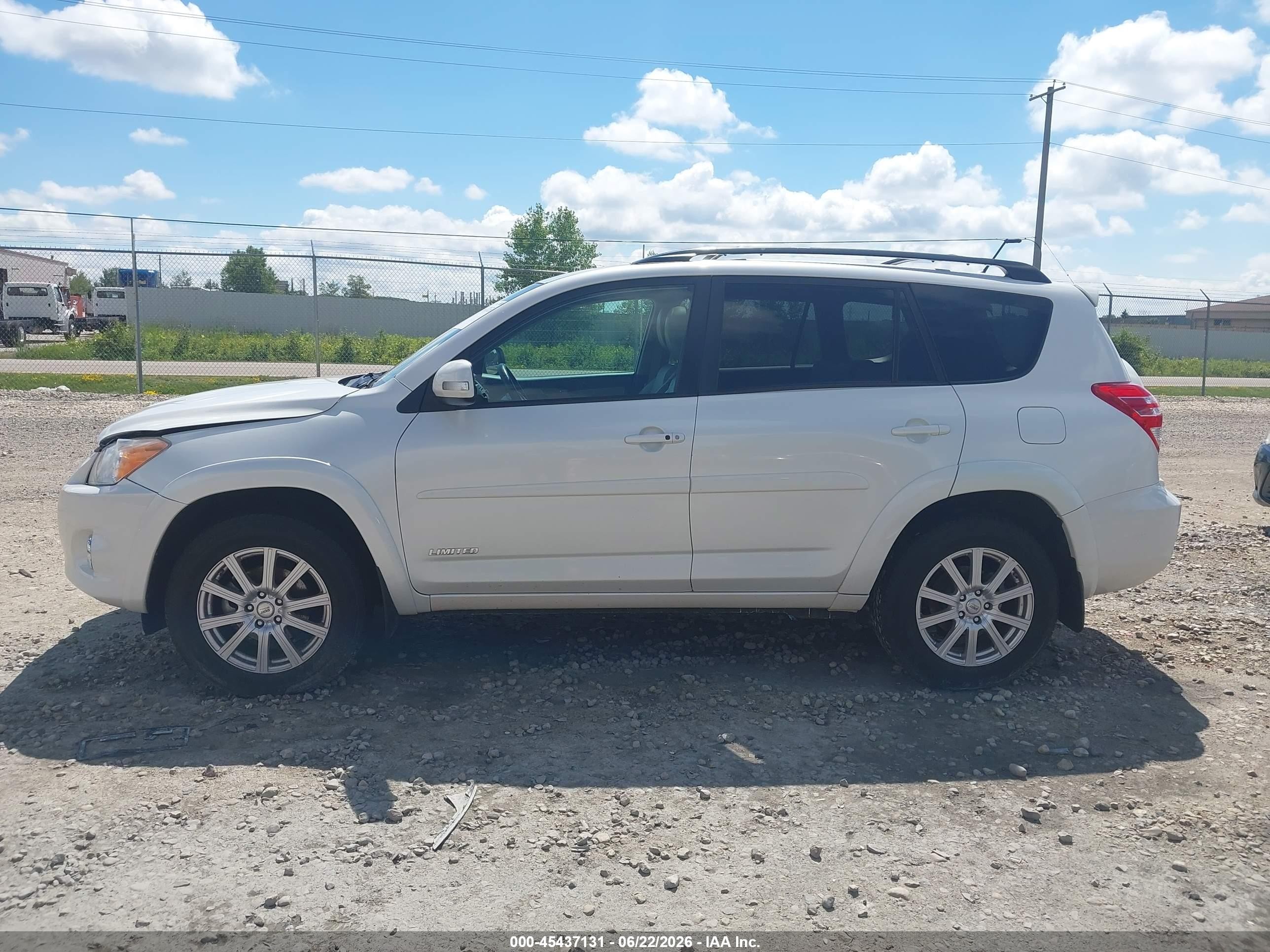 2012 Toyota Rav4 Limited V6 White vin: 2T3DK4DV8CW079314