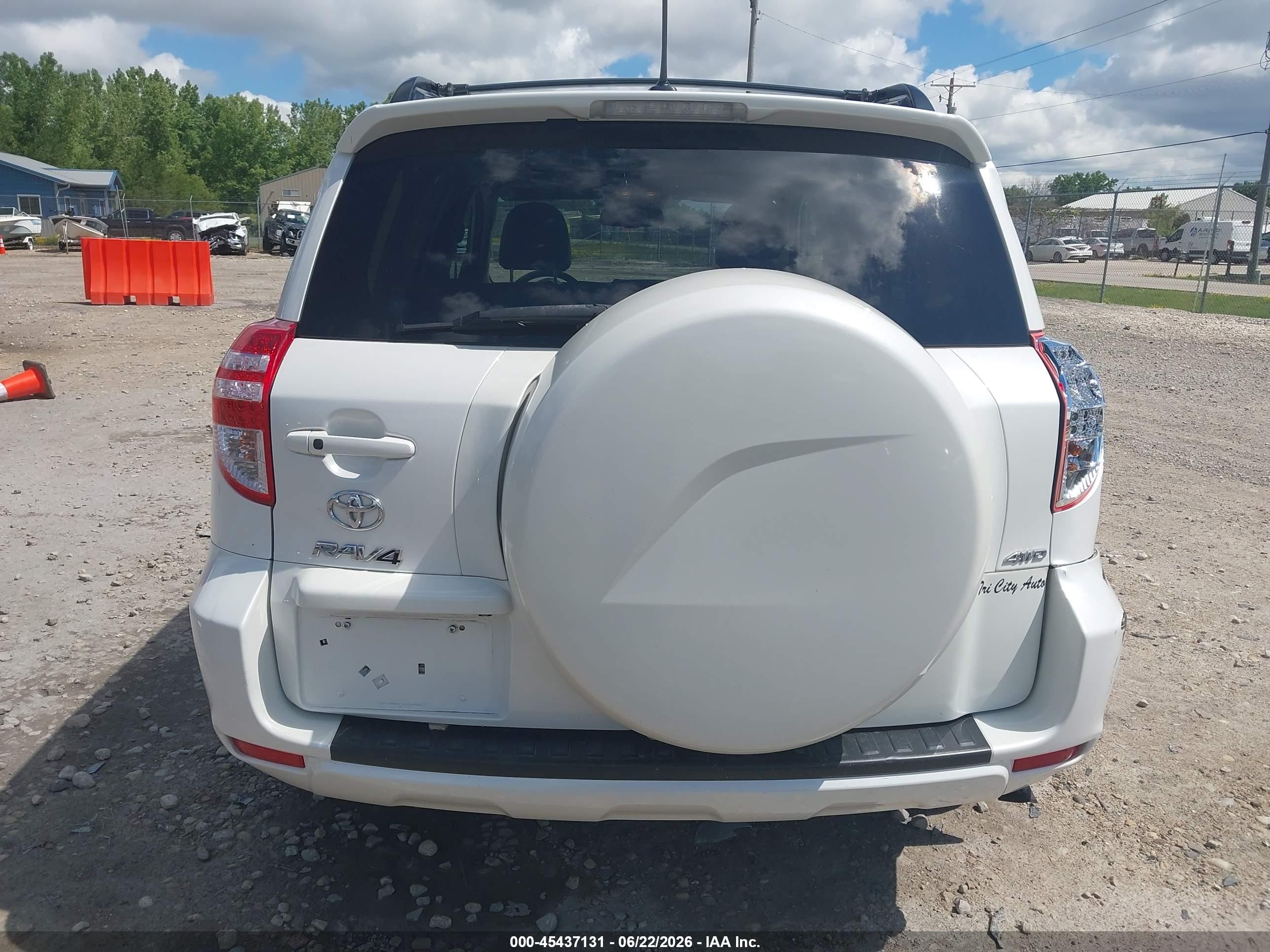 2012 Toyota Rav4 Limited V6 White vin: 2T3DK4DV8CW079314