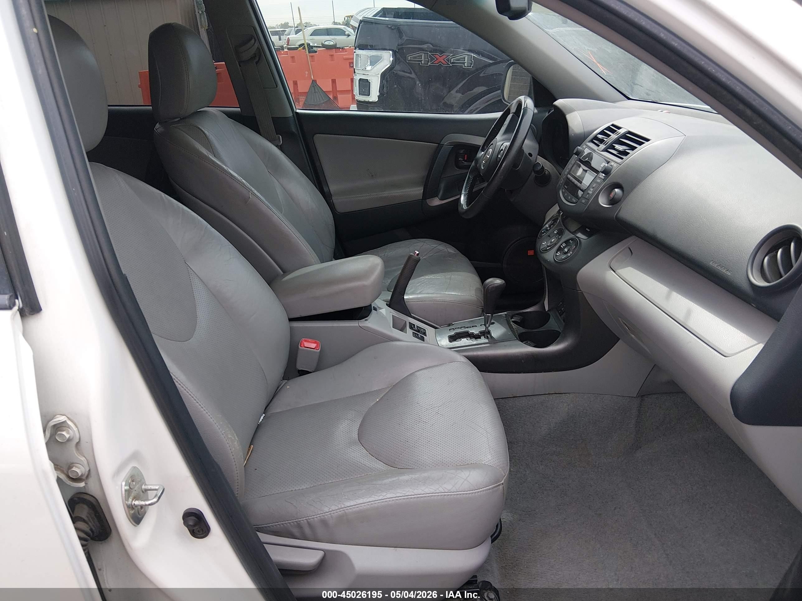 2010 Toyota Rav4 Limited V6 White vin: 2T3DK4DV9AW030698