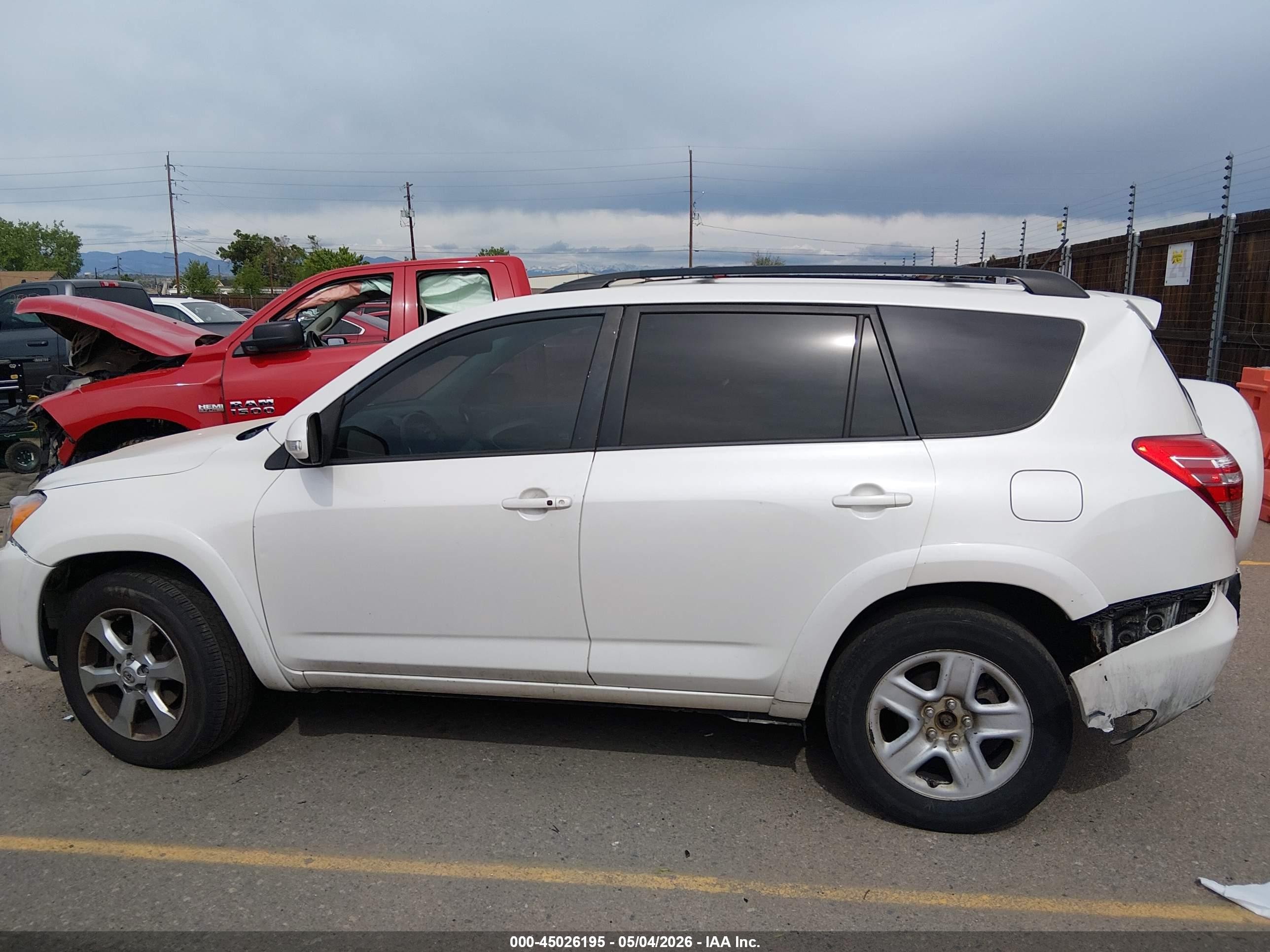 2010 Toyota Rav4 Limited V6 White vin: 2T3DK4DV9AW030698
