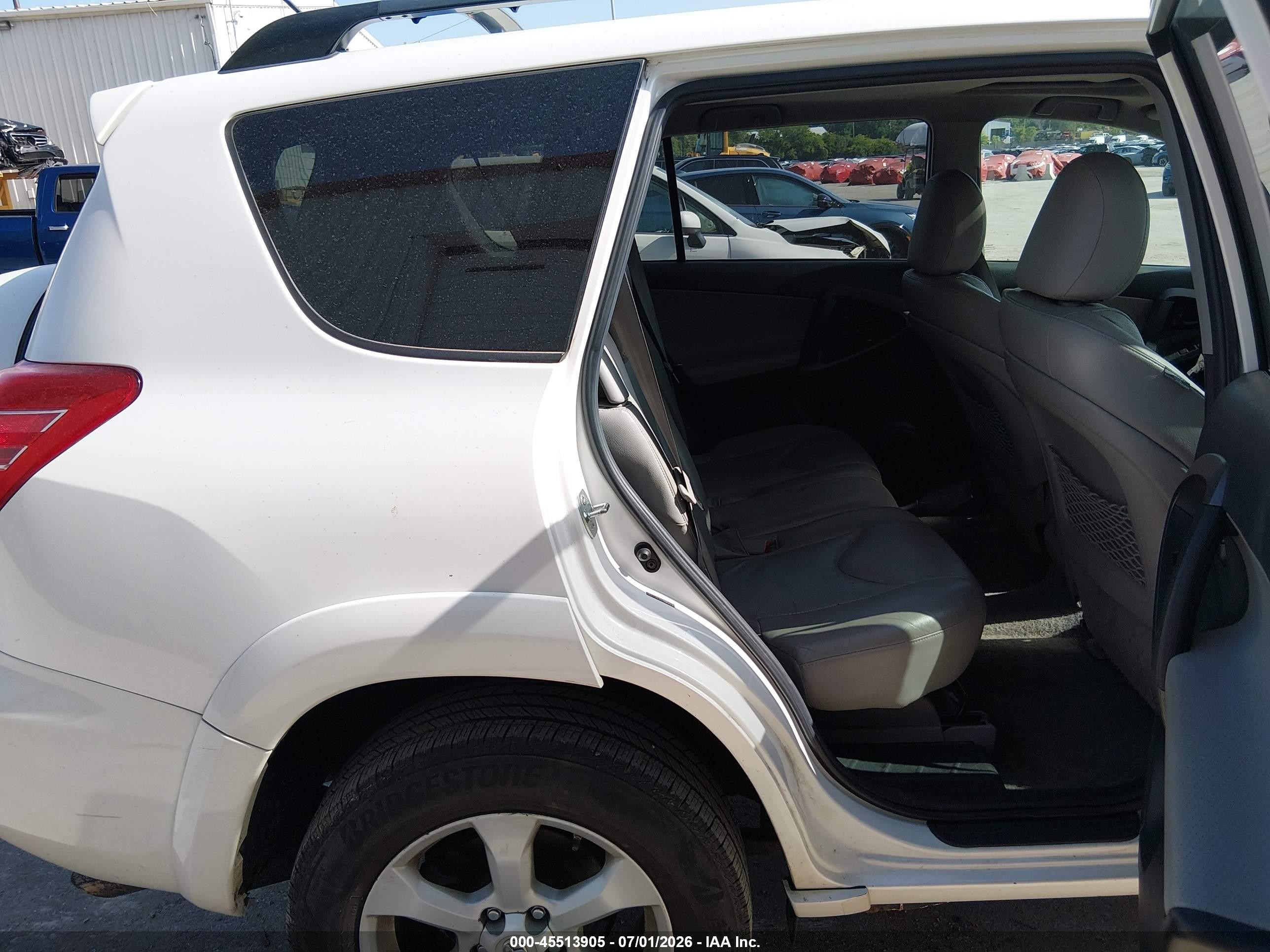 2011 Toyota Rav4 Limited V6 White vin: 2T3DK4DV9BW040746