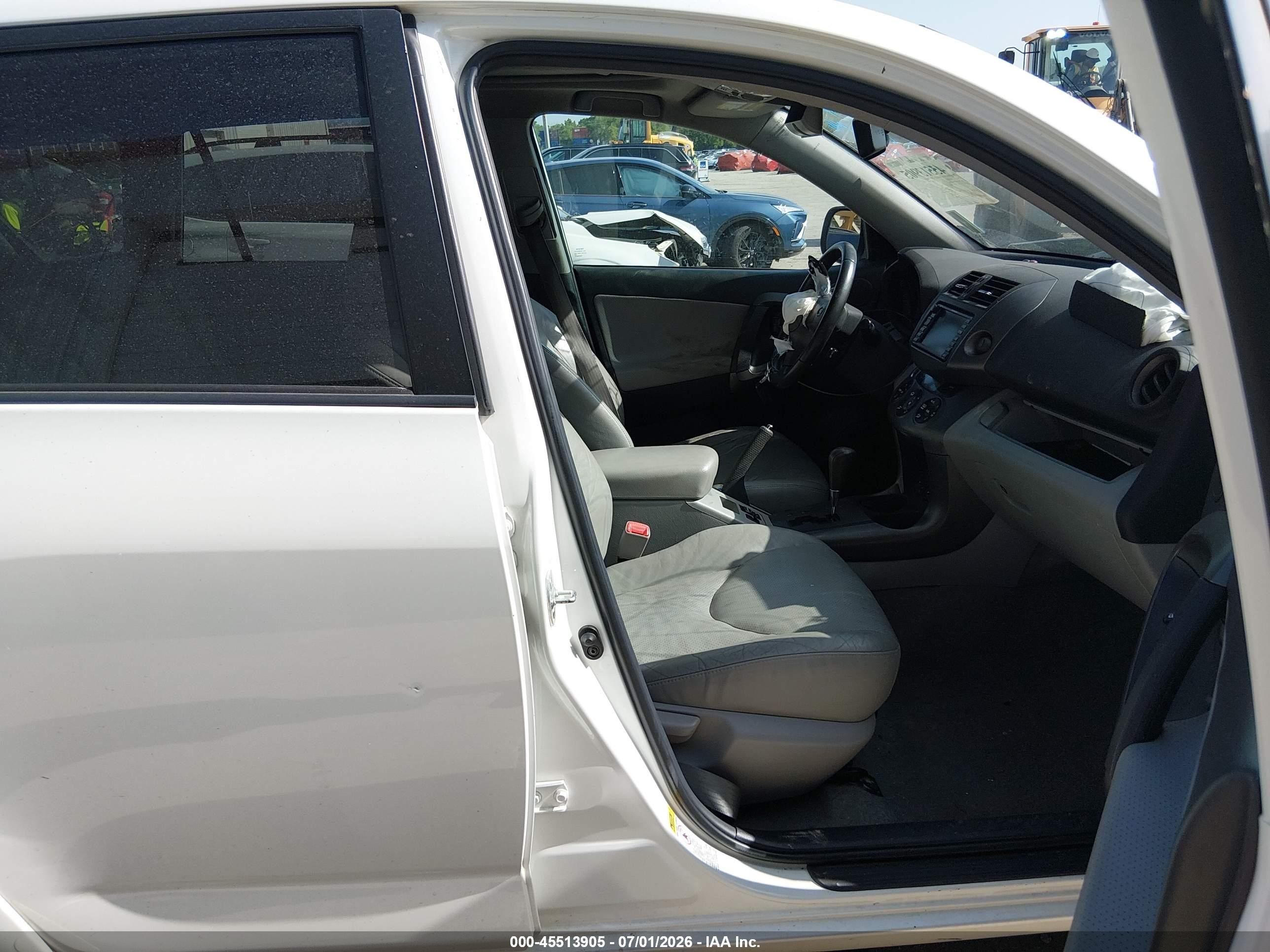2011 Toyota Rav4 Limited V6 White vin: 2T3DK4DV9BW040746