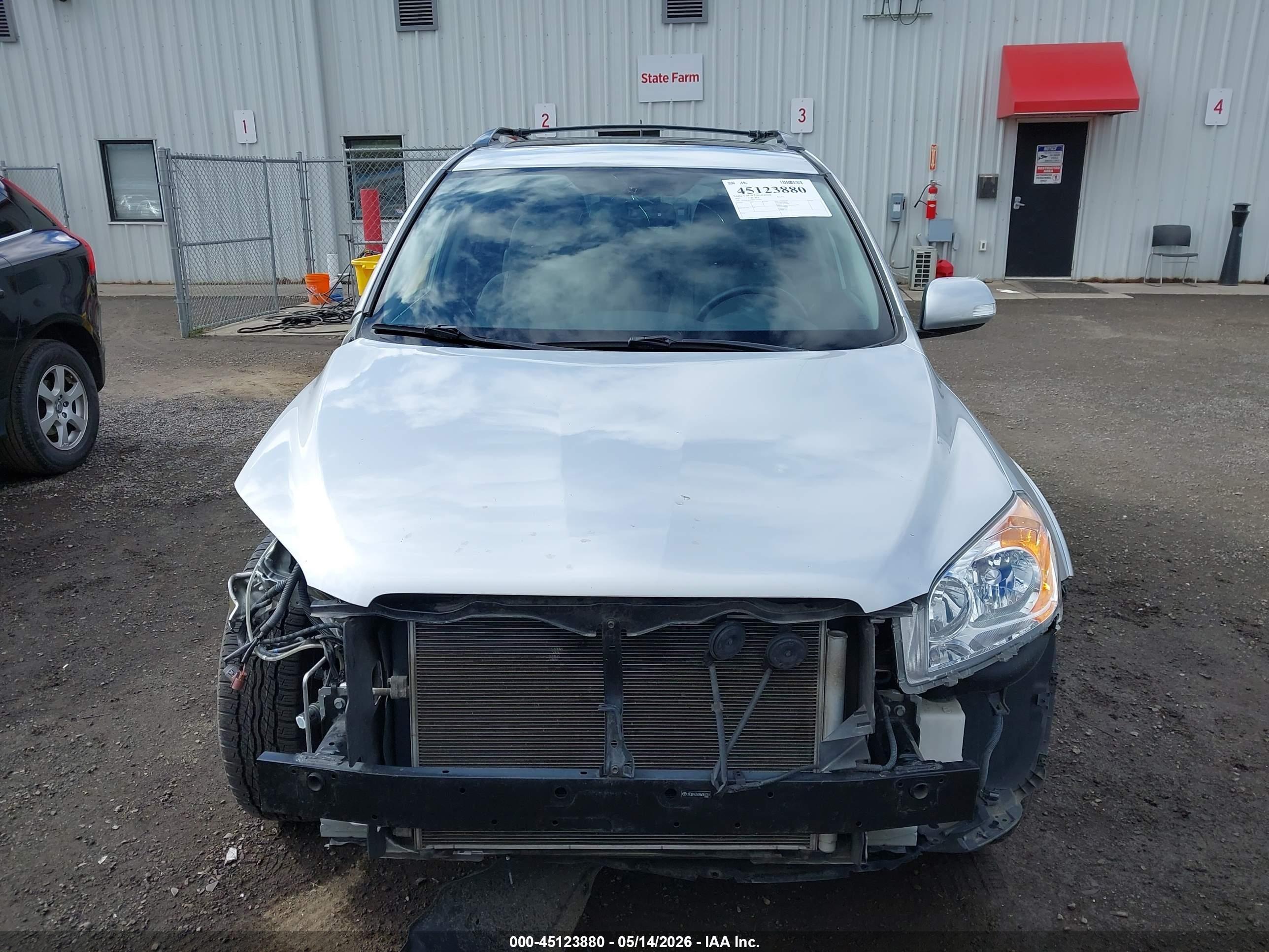 2011 Toyota Rav4 Limited V6 Silver vin: 2T3DK4DV9BW064304