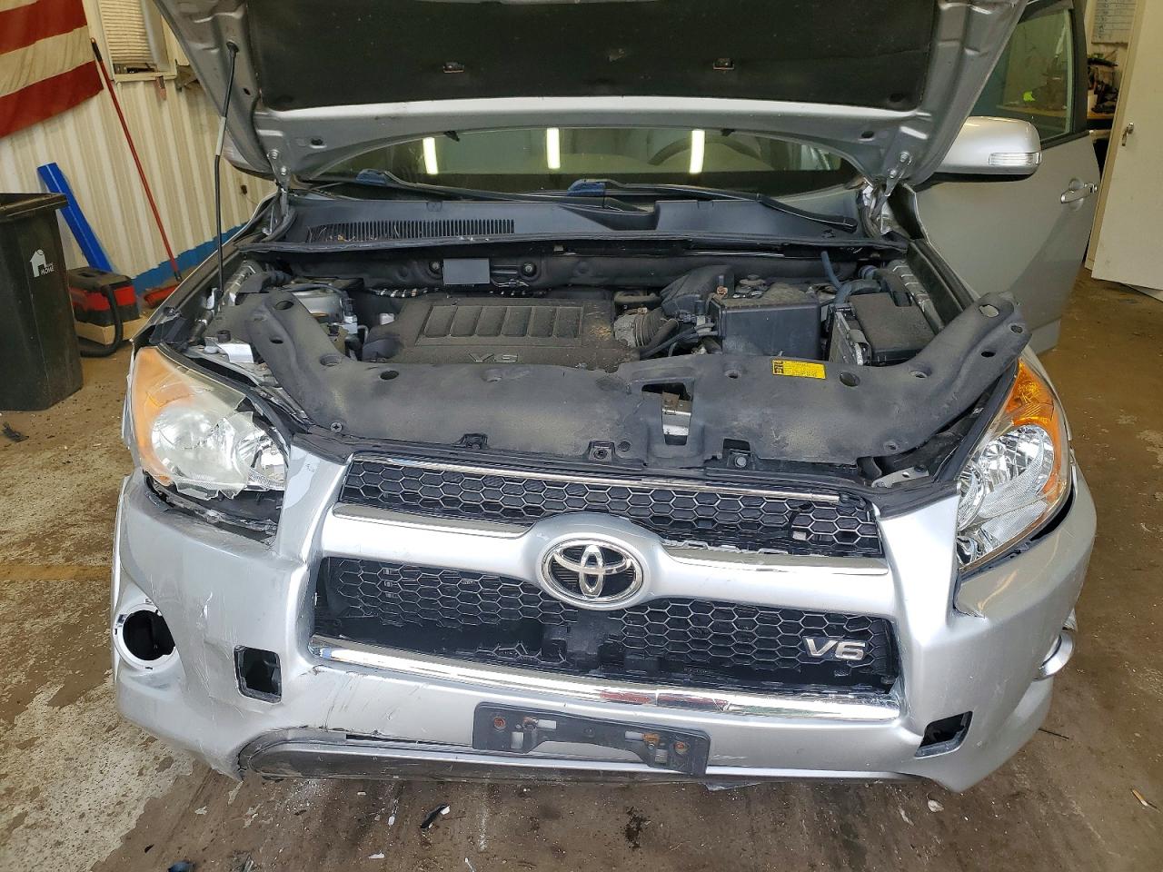 2012 Toyota Rav4 Silver vin: 2T3DK4DV9CW073439