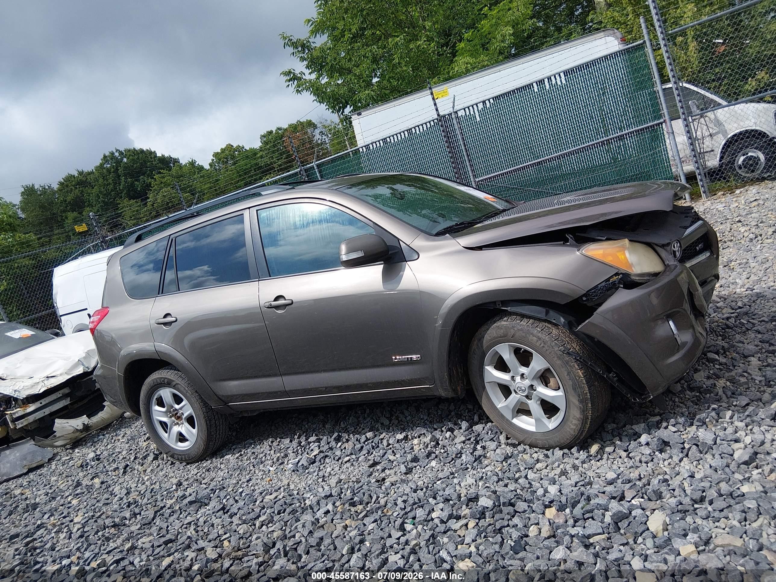 2011 Toyota Rav4 Limited V6 Gray vin: 2T3DK4DVXBW049617