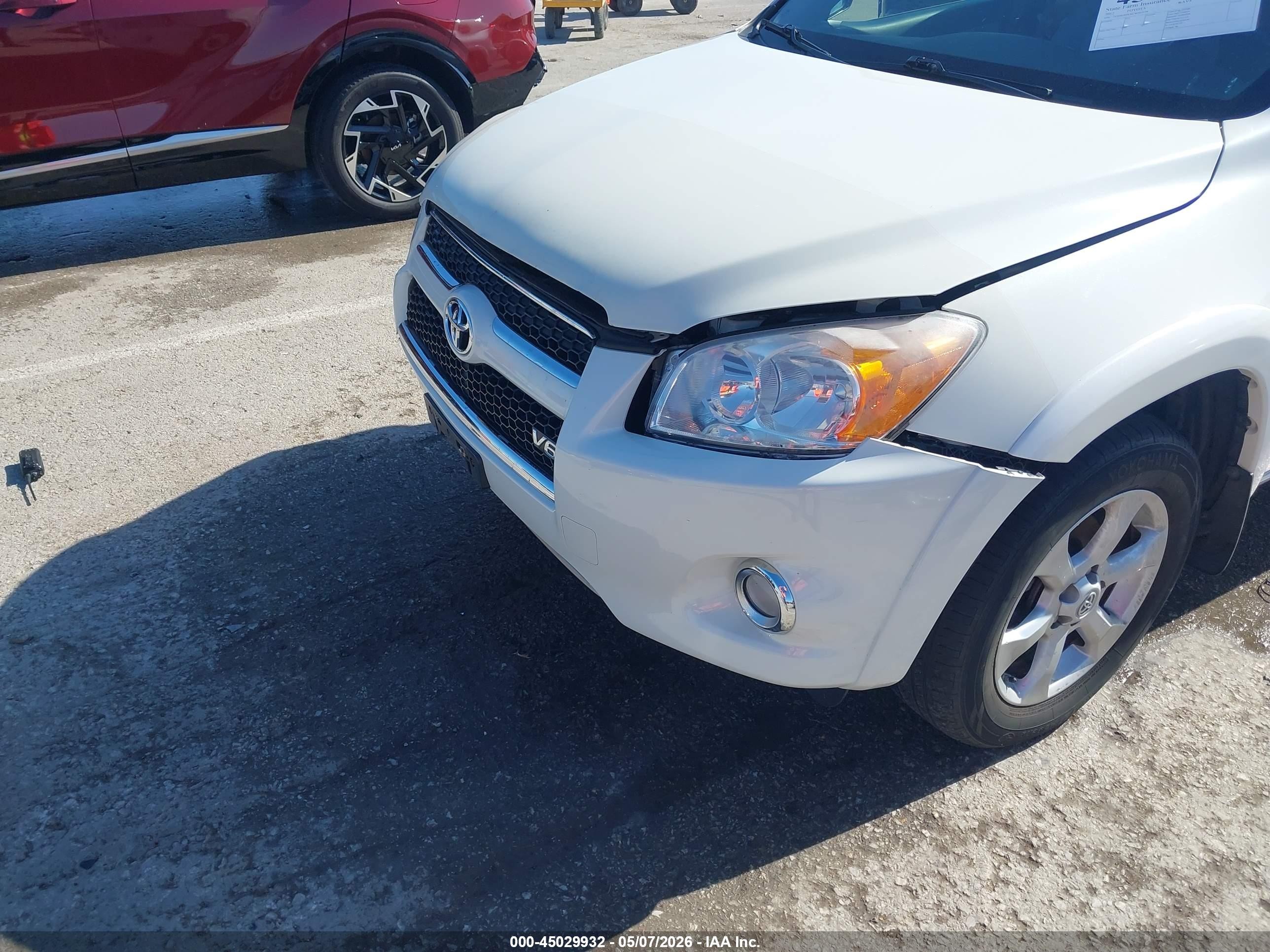 2012 Toyota Rav4 Limited V6 Белый vin: 2T3DK4DVXCW065978
