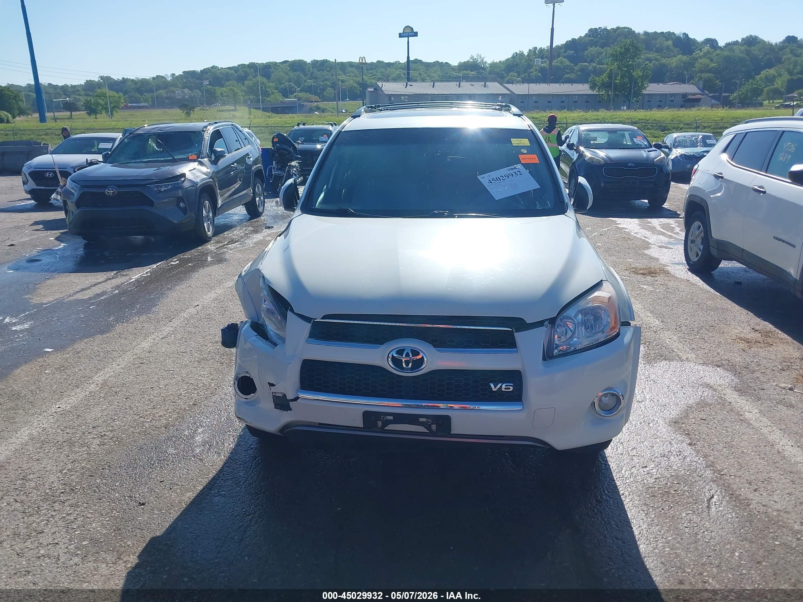2012 Toyota Rav4 Limited V6 Белый vin: 2T3DK4DVXCW065978