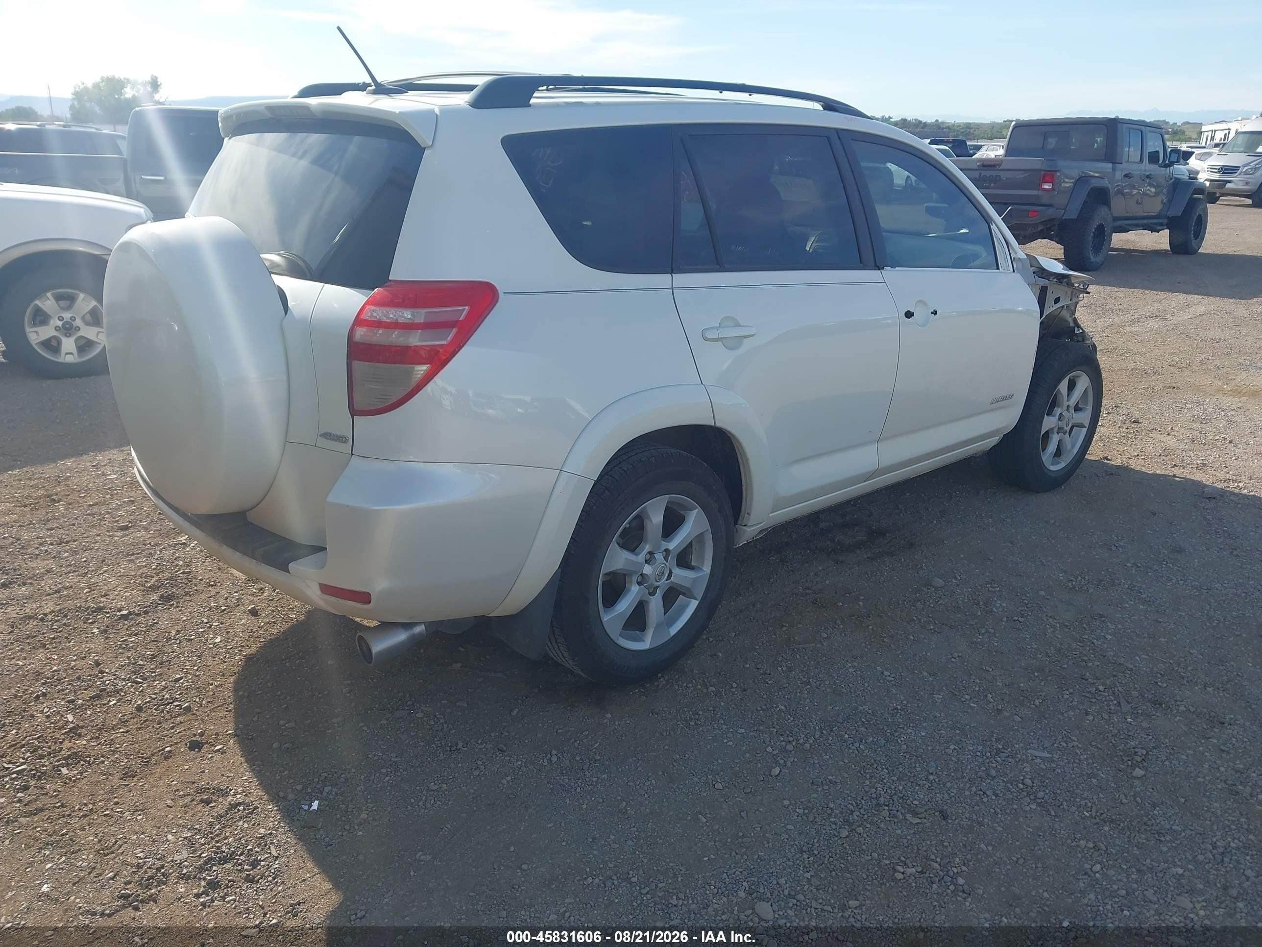 2012 Toyota Rav4 Limited V6 White vin: 2T3DK4DVXCW079704