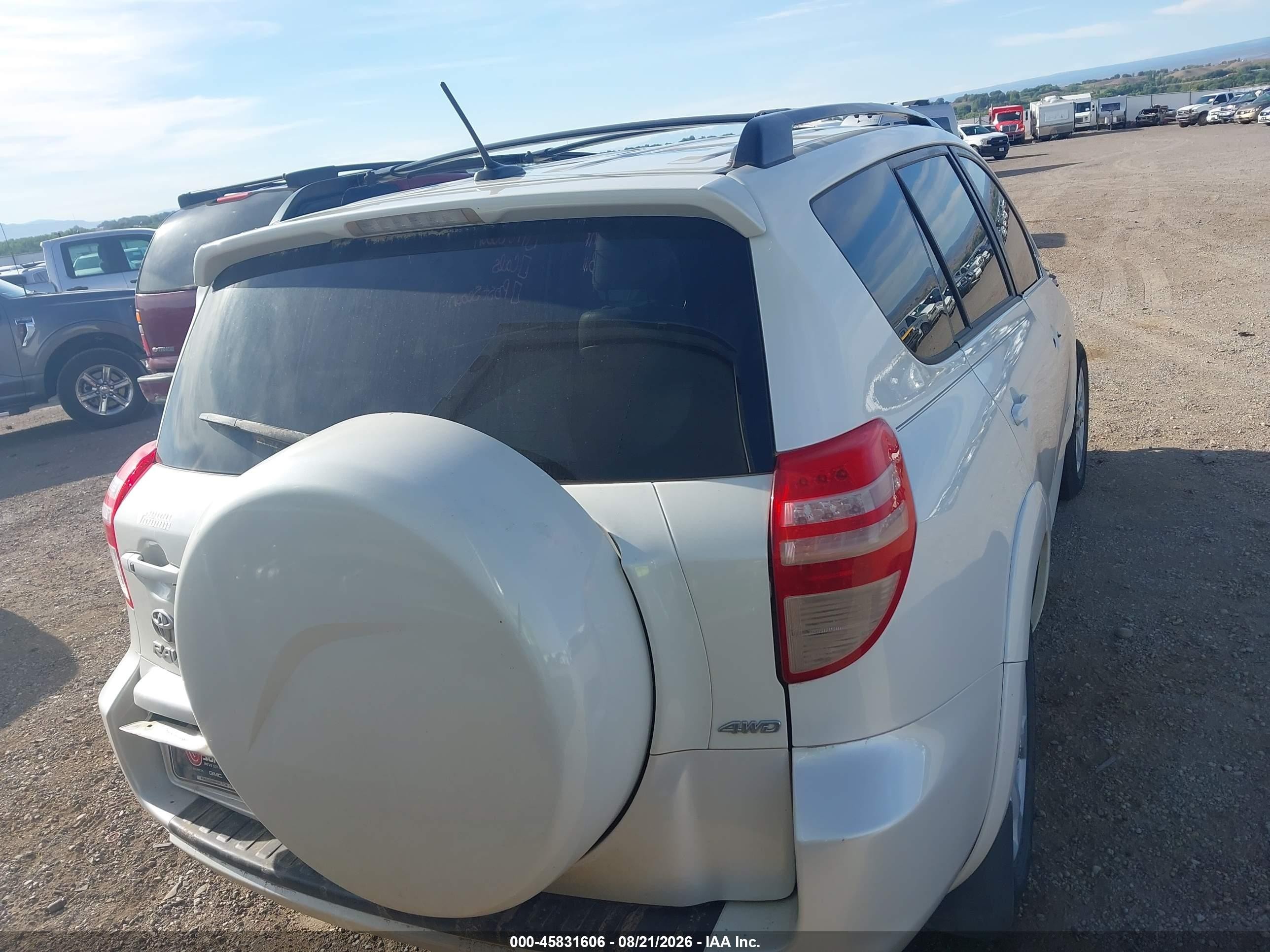 2012 Toyota Rav4 Limited V6 White vin: 2T3DK4DVXCW079704