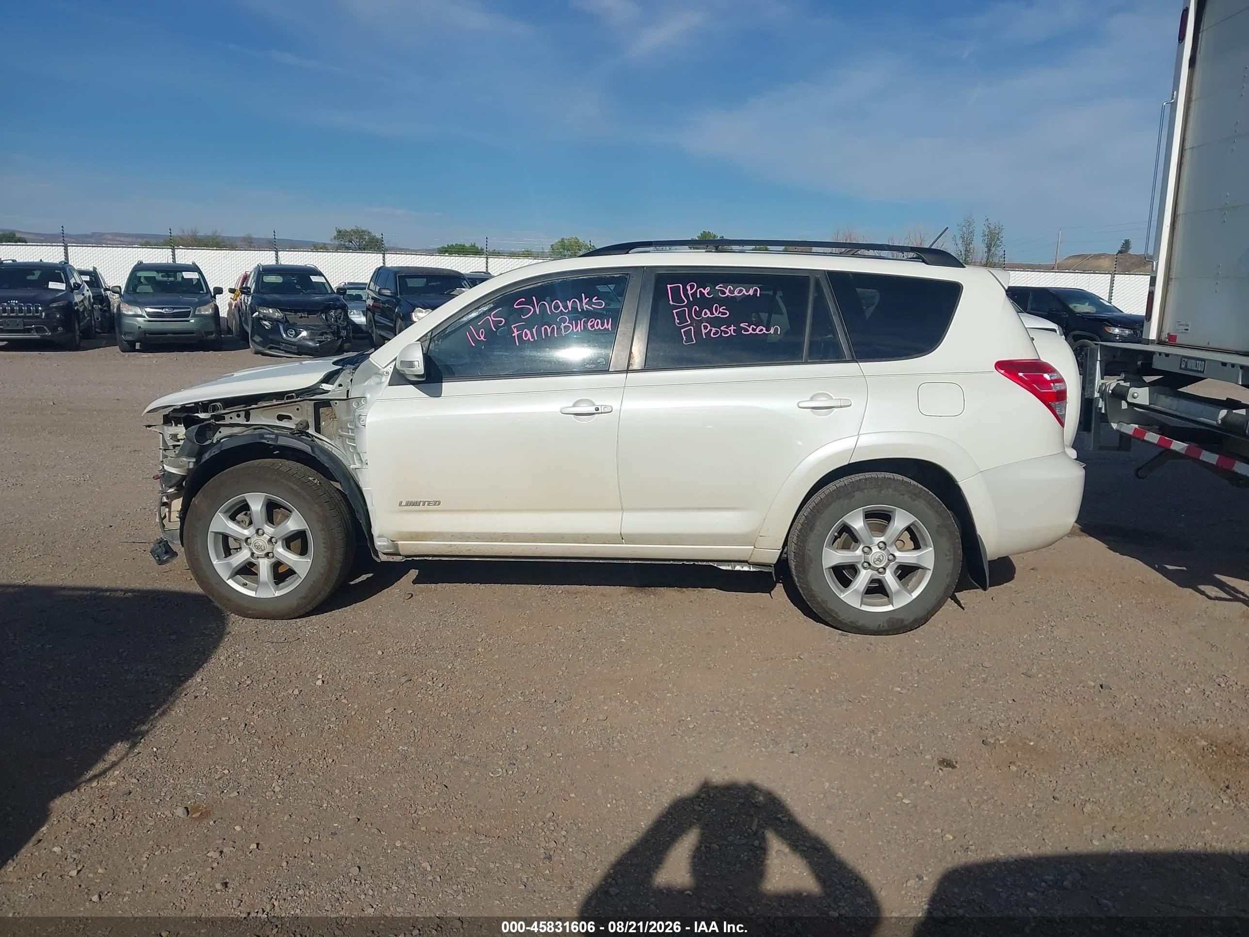 2012 Toyota Rav4 Limited V6 White vin: 2T3DK4DVXCW079704
