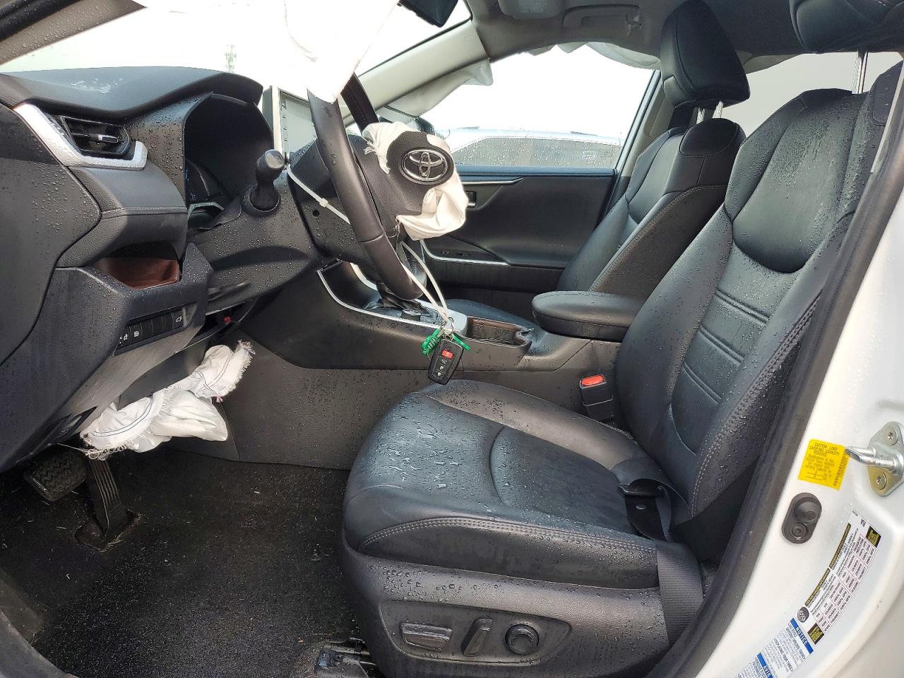 2019 Toyota Rav4 Limited White vin: 2T3DWRFV0KW039015