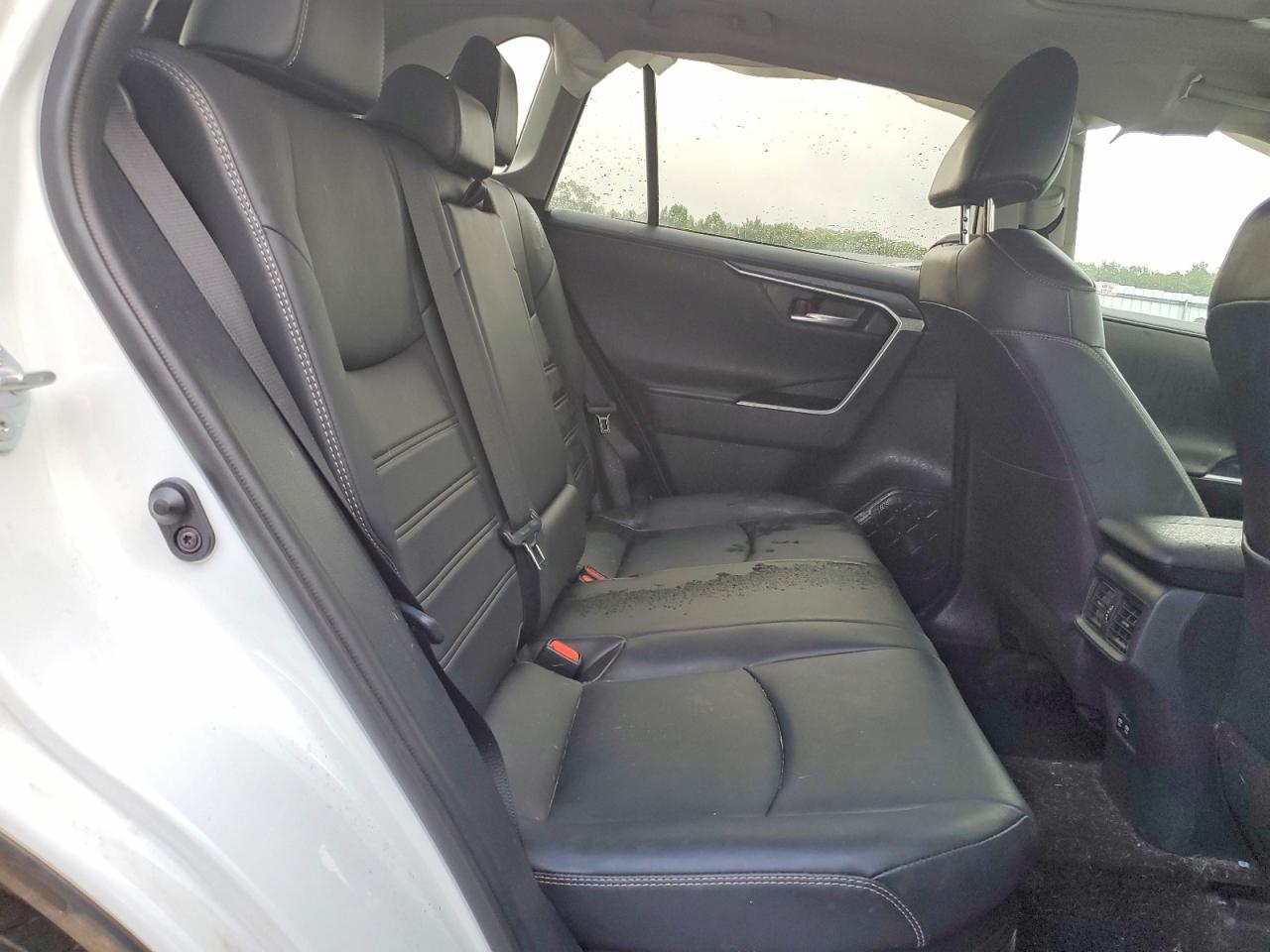 2019 Toyota Rav4 Limited White vin: 2T3DWRFV0KW039015