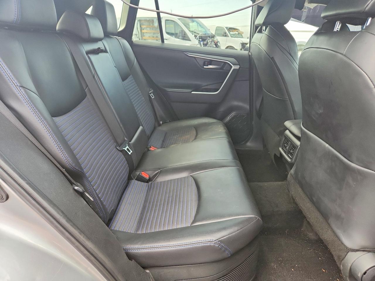 2024 Toyota Rav 4 Silver vin: 2T3E6RFV1RW079053