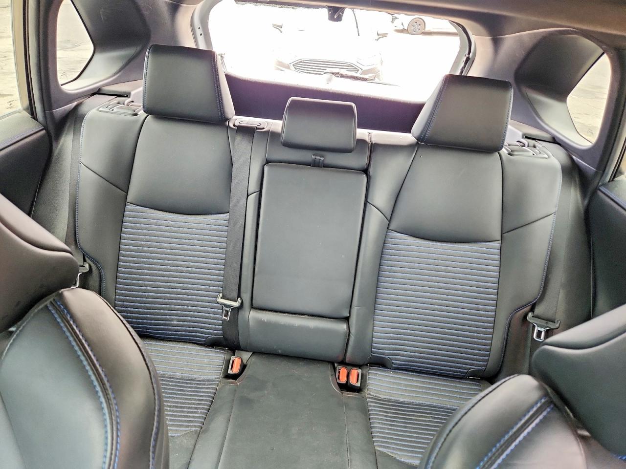 2019 Toyota Rav4 Xse White vin: 2T3EWRFV5KW042545