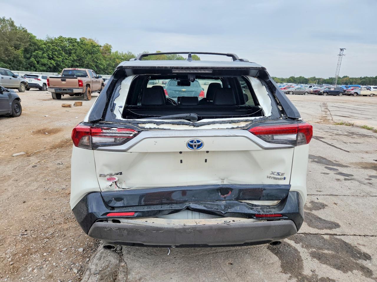 2019 Toyota Rav4 Xse White vin: 2T3EWRFV5KW042545