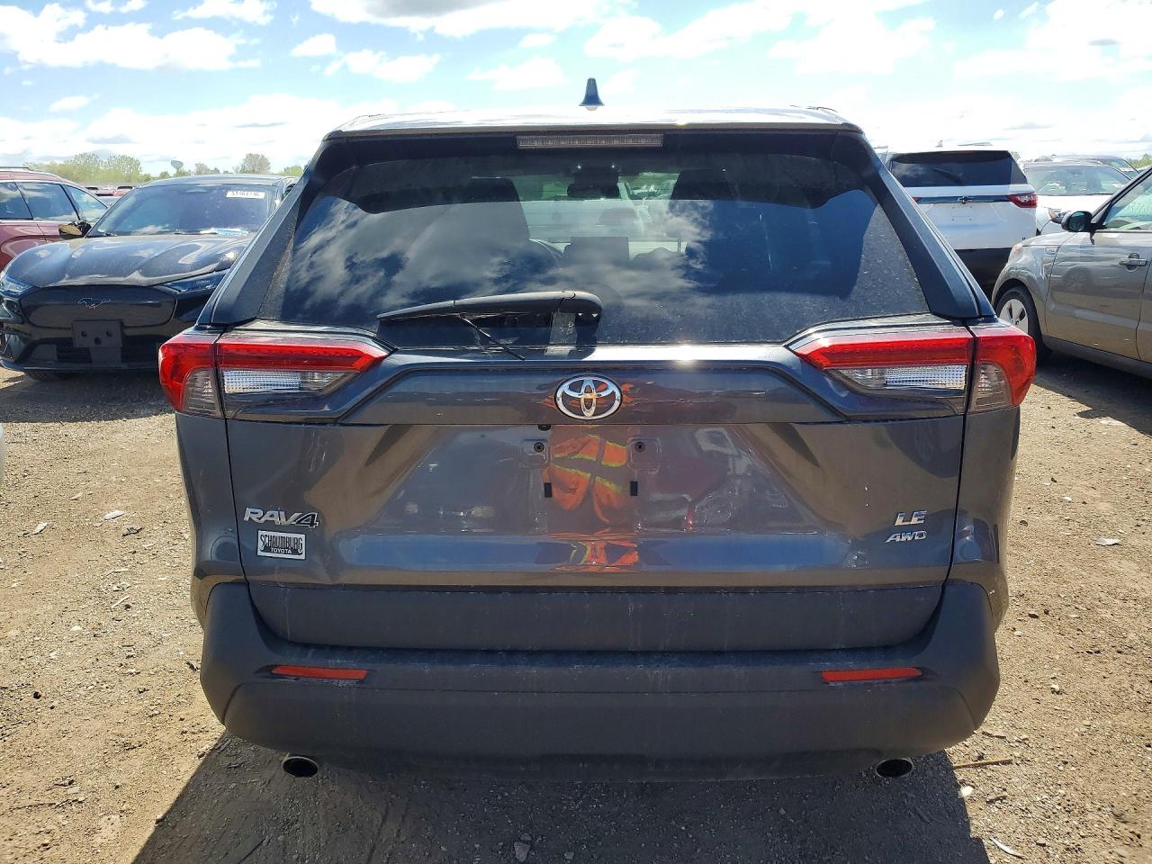 2022 Toyota Rav4 Le Gray vin: 2T3F1RFV0NC298584
