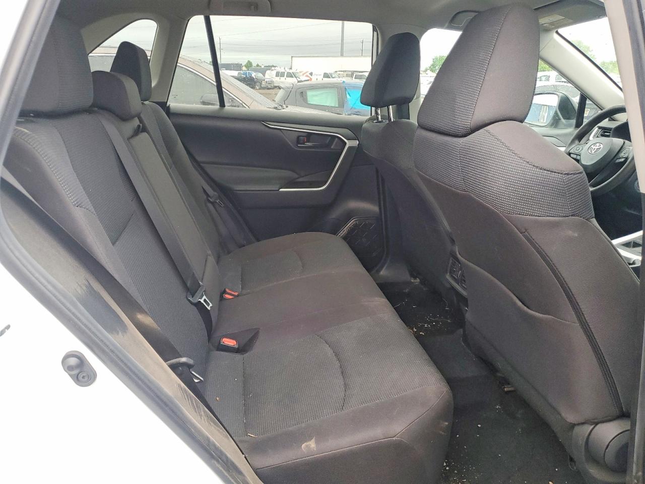 2022 Toyota Rav4 Le White vin: 2T3F1RFV0NW259198