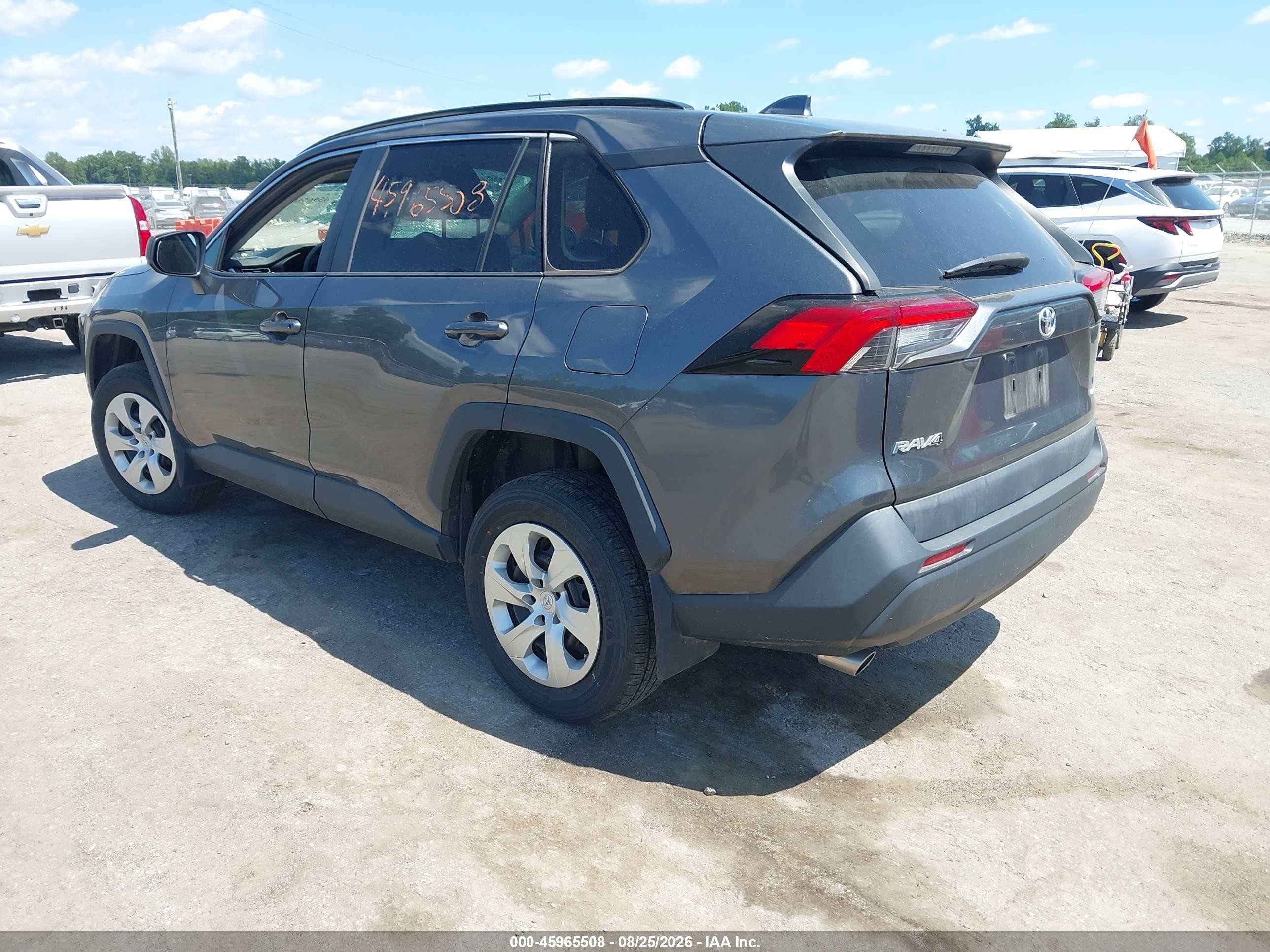 2019 Toyota Rav4 Le Gray vin: 2T3F1RFV2KC058707