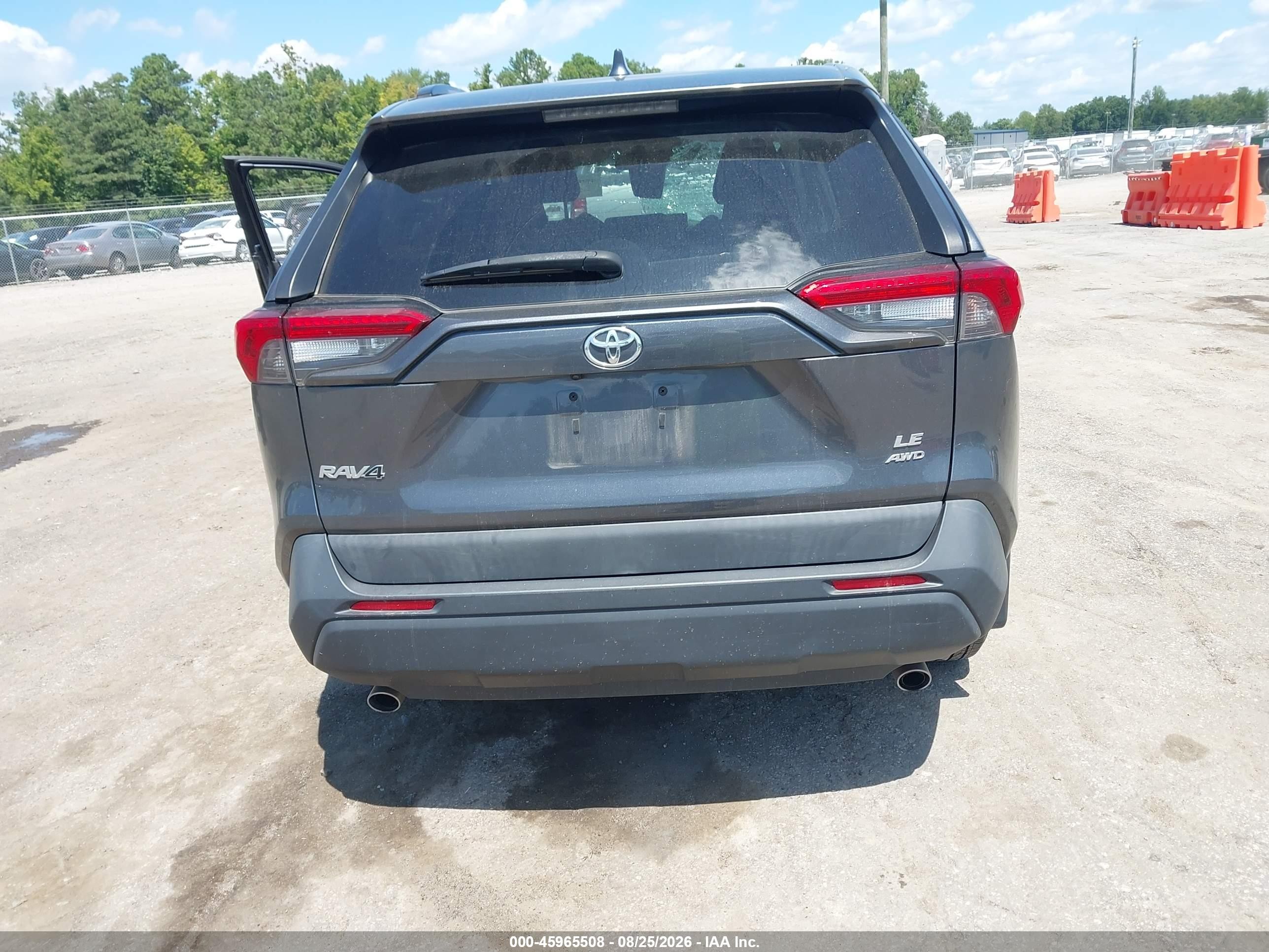 2019 Toyota Rav4 Le Gray vin: 2T3F1RFV2KC058707