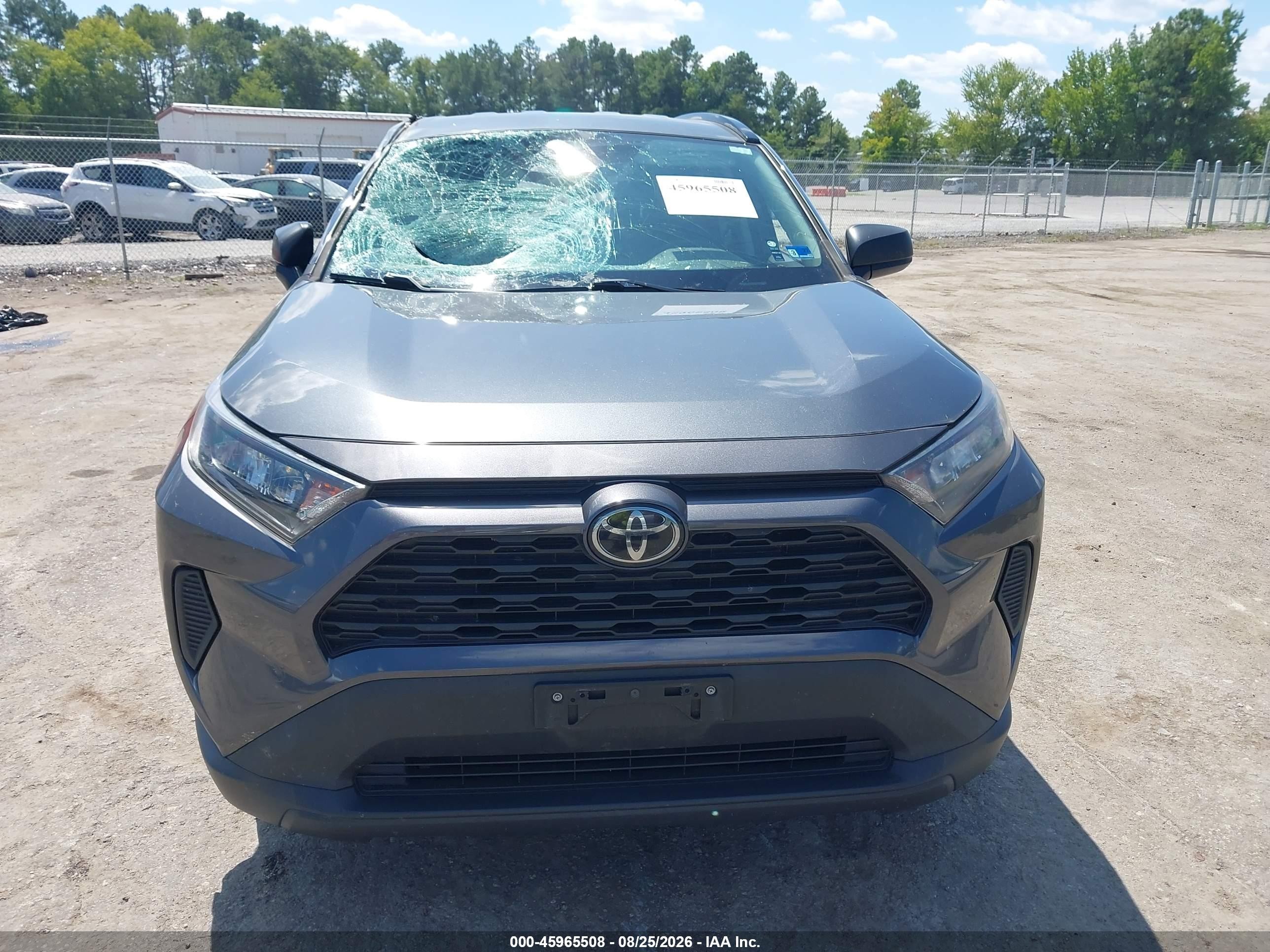 2019 Toyota Rav4 Le Gray vin: 2T3F1RFV2KC058707