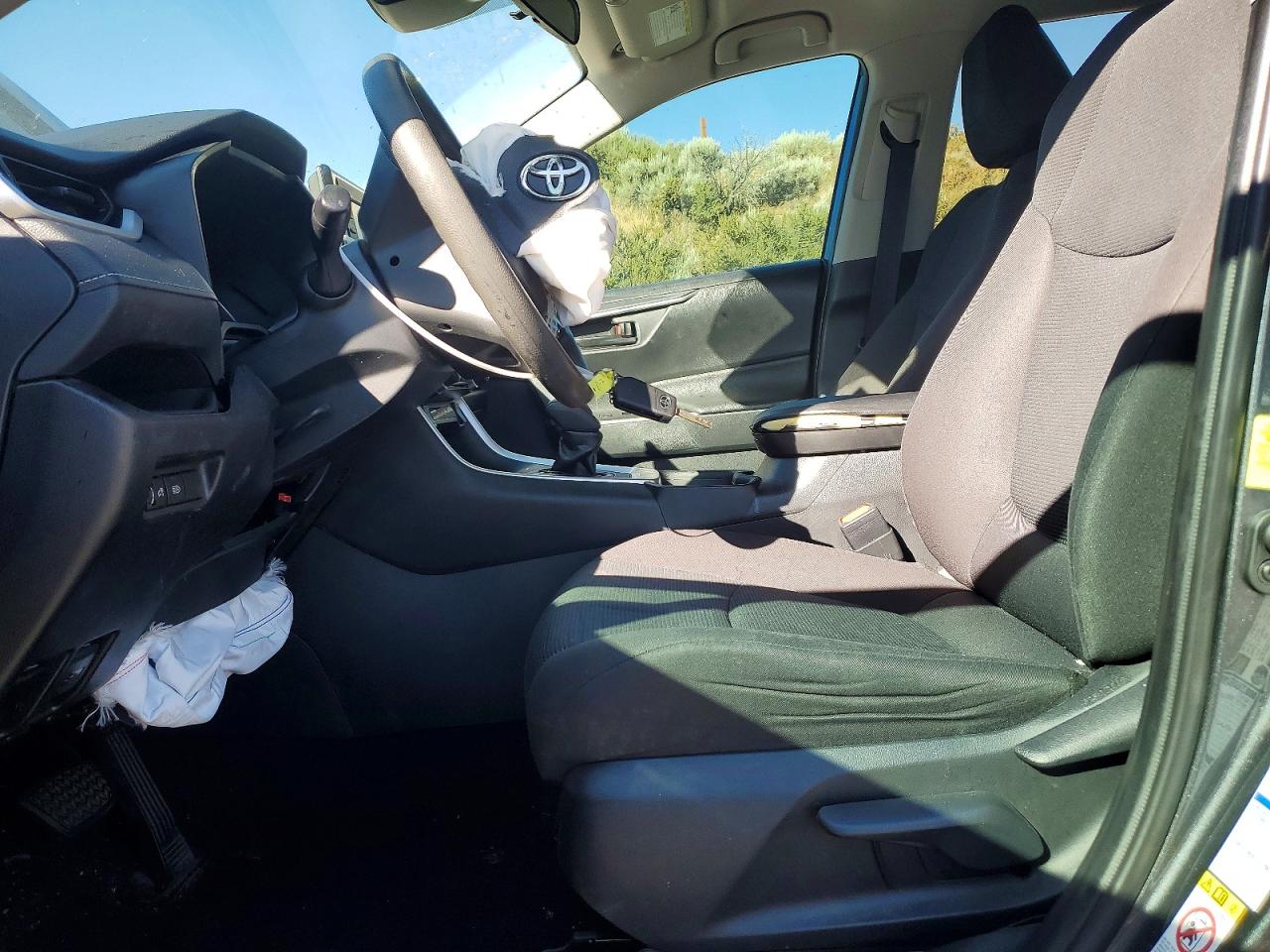 2019 Toyota Rav4 Le Серый vin: 2T3F1RFV2KW011224
