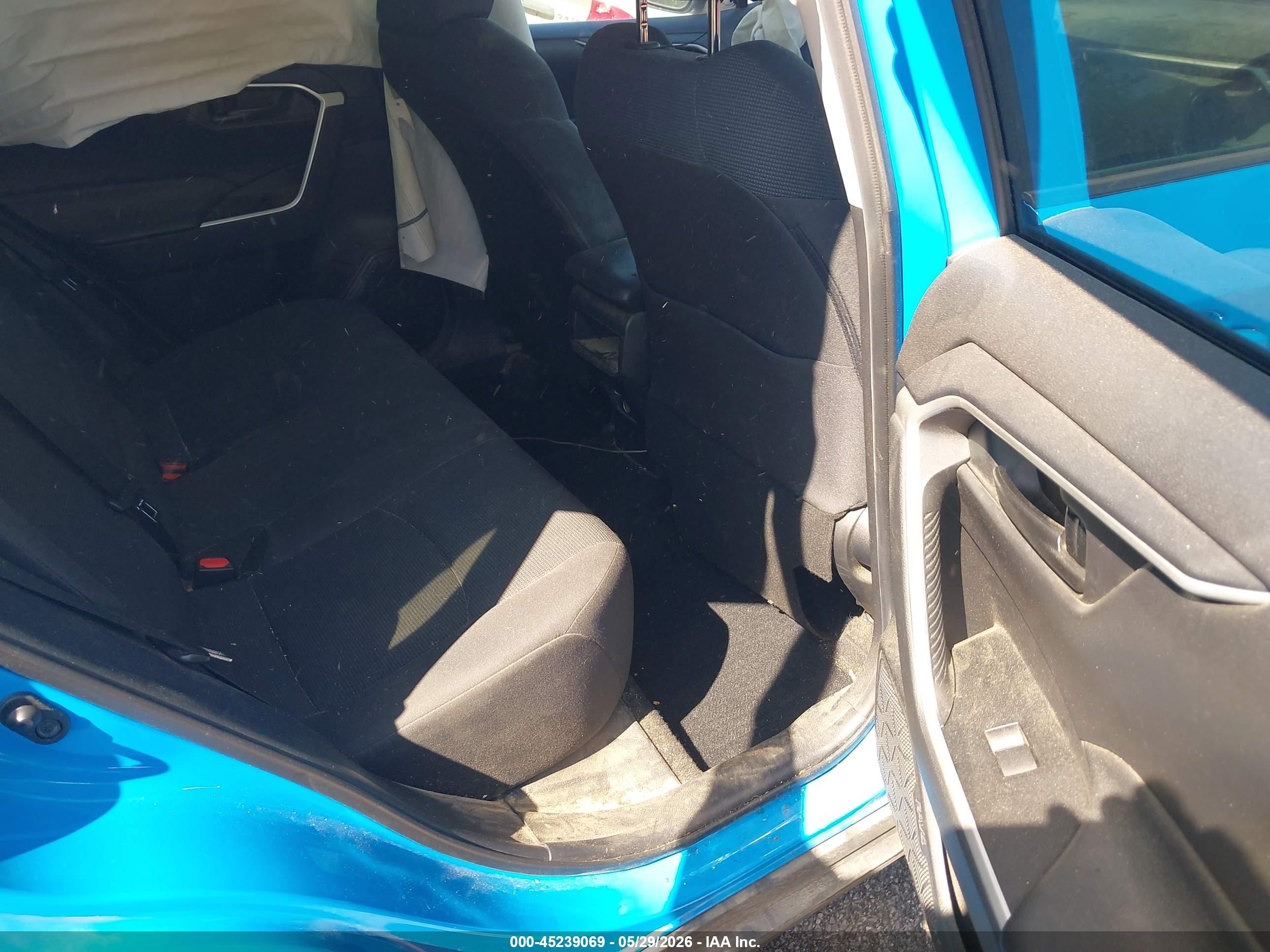 2020 Toyota Rav4 Le Blue vin: 2T3F1RFV3LC123470