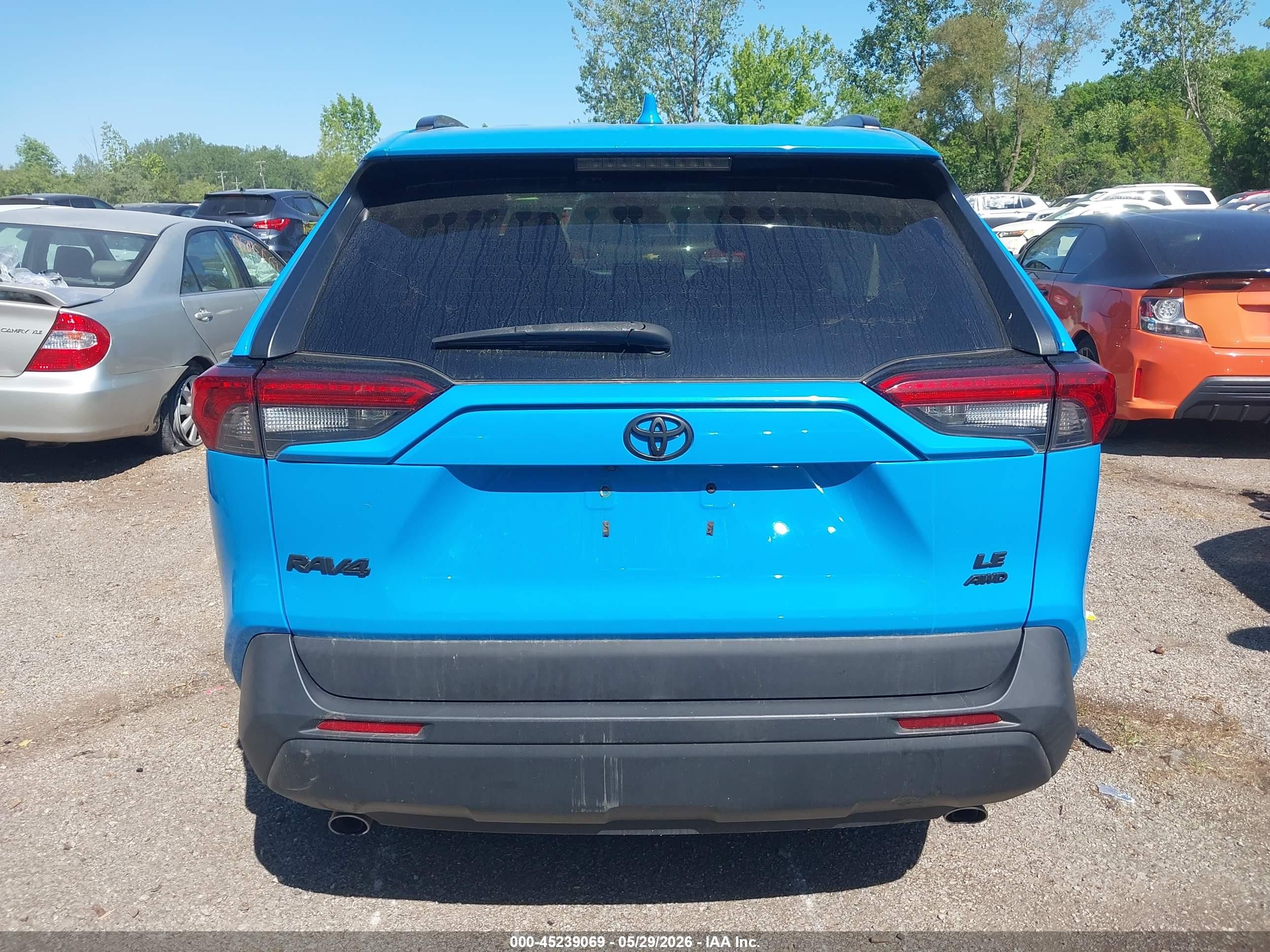 2020 Toyota Rav4 Le Blue vin: 2T3F1RFV3LC123470