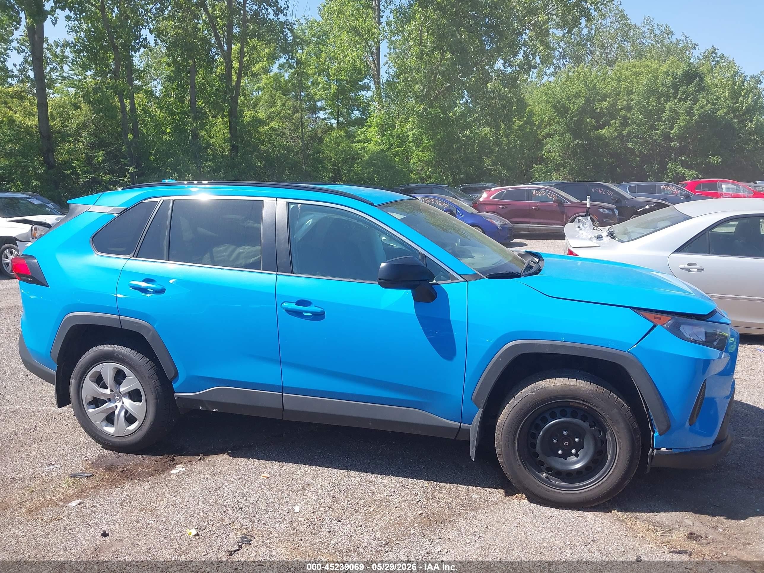 2020 Toyota Rav4 Le Blue vin: 2T3F1RFV3LC123470
