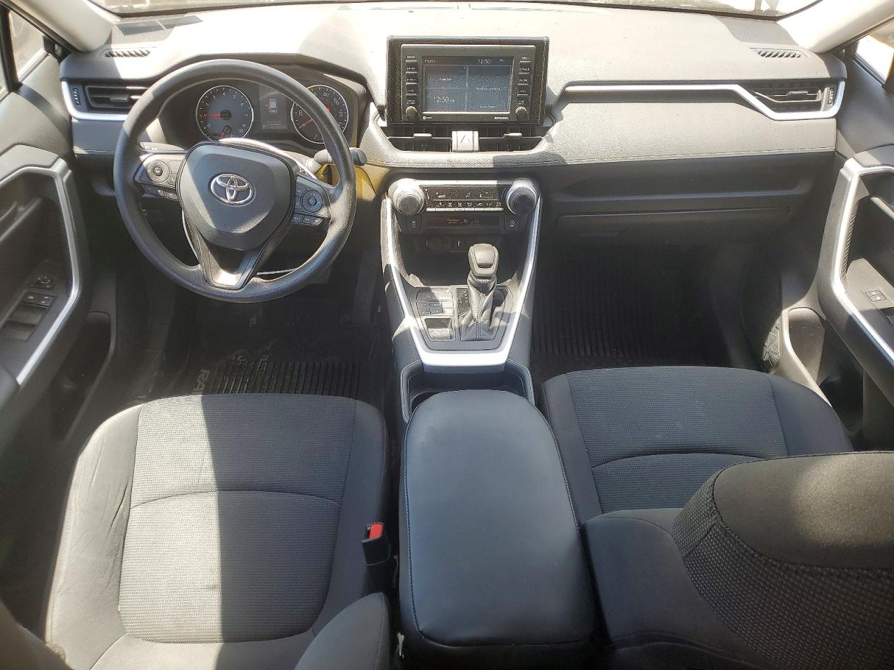 2021 Toyota Rav4 Le Gray vin: 2T3F1RFV4MC152400