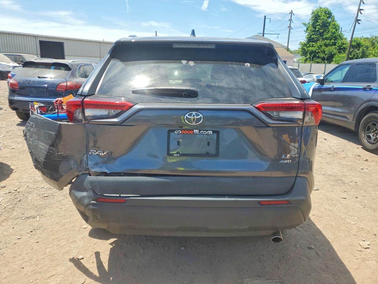 2021 Toyota Rav4 Le Gray vin: 2T3F1RFV4MC152400