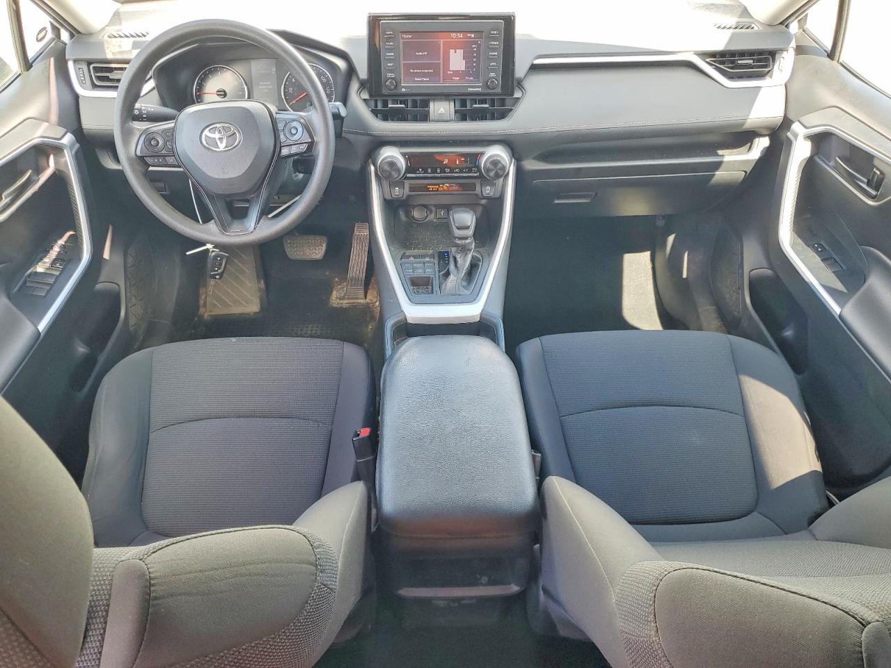 2021 Toyota Rav4 Le White vin: 2T3F1RFV4MC229122