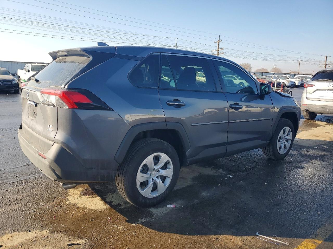 2024 Toyota Rav4 Le Gray vin: 2T3F1RFV4RC428758