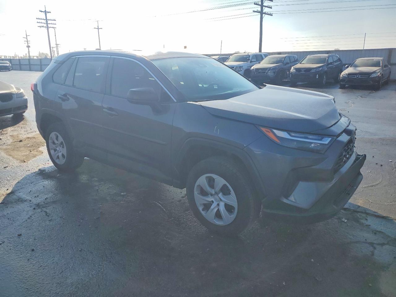 2024 Toyota Rav4 Le Gray vin: 2T3F1RFV4RC428758