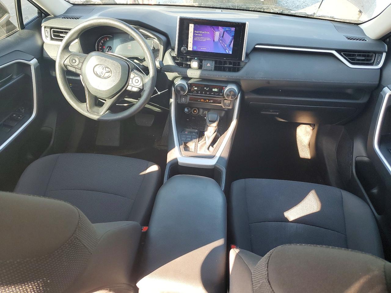 2024 Toyota Rav4 Le Gray vin: 2T3F1RFV4RC428758