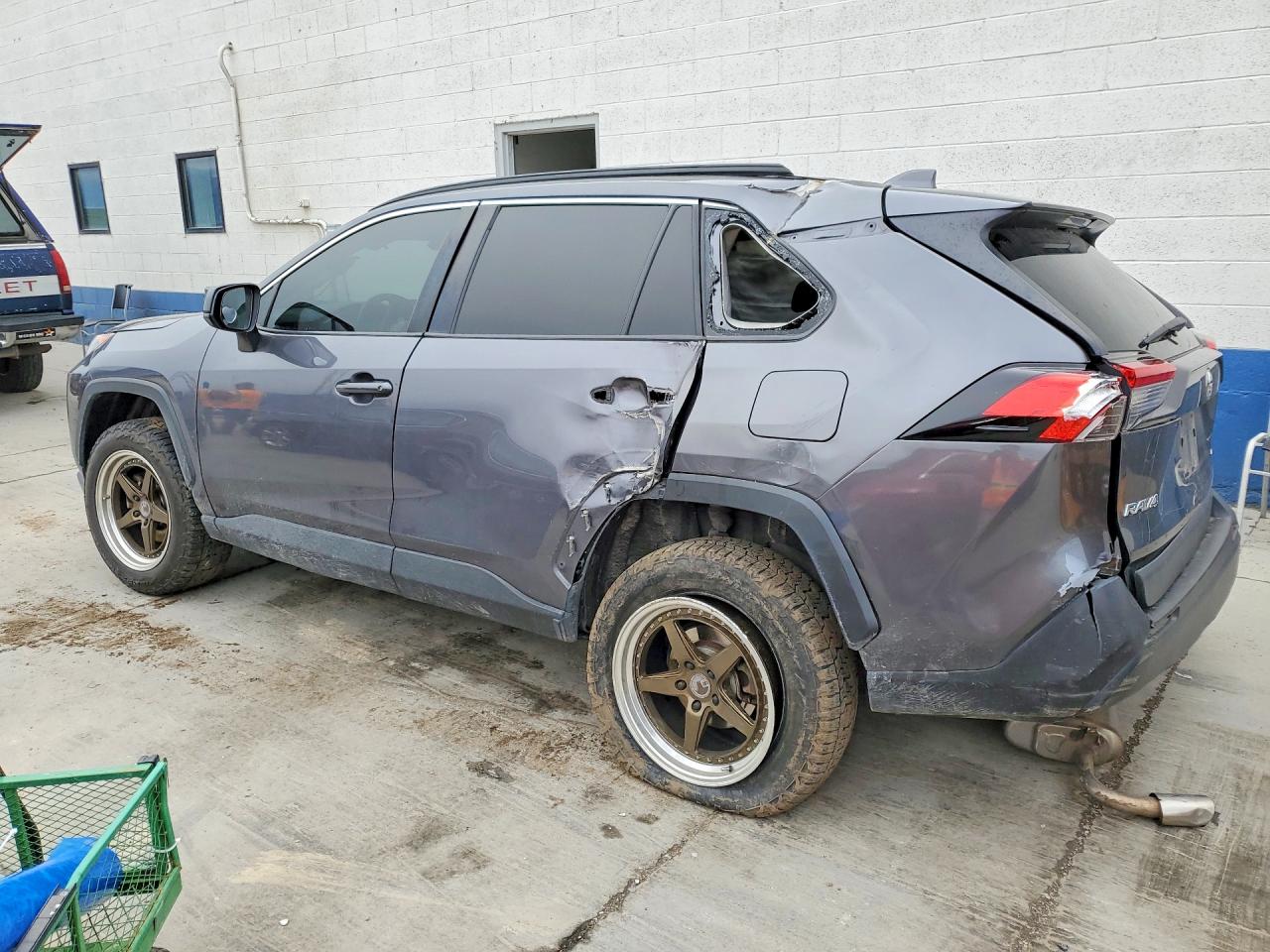 2020 Toyota Rav4 Серый vin: 2T3F1RFV6LC084843