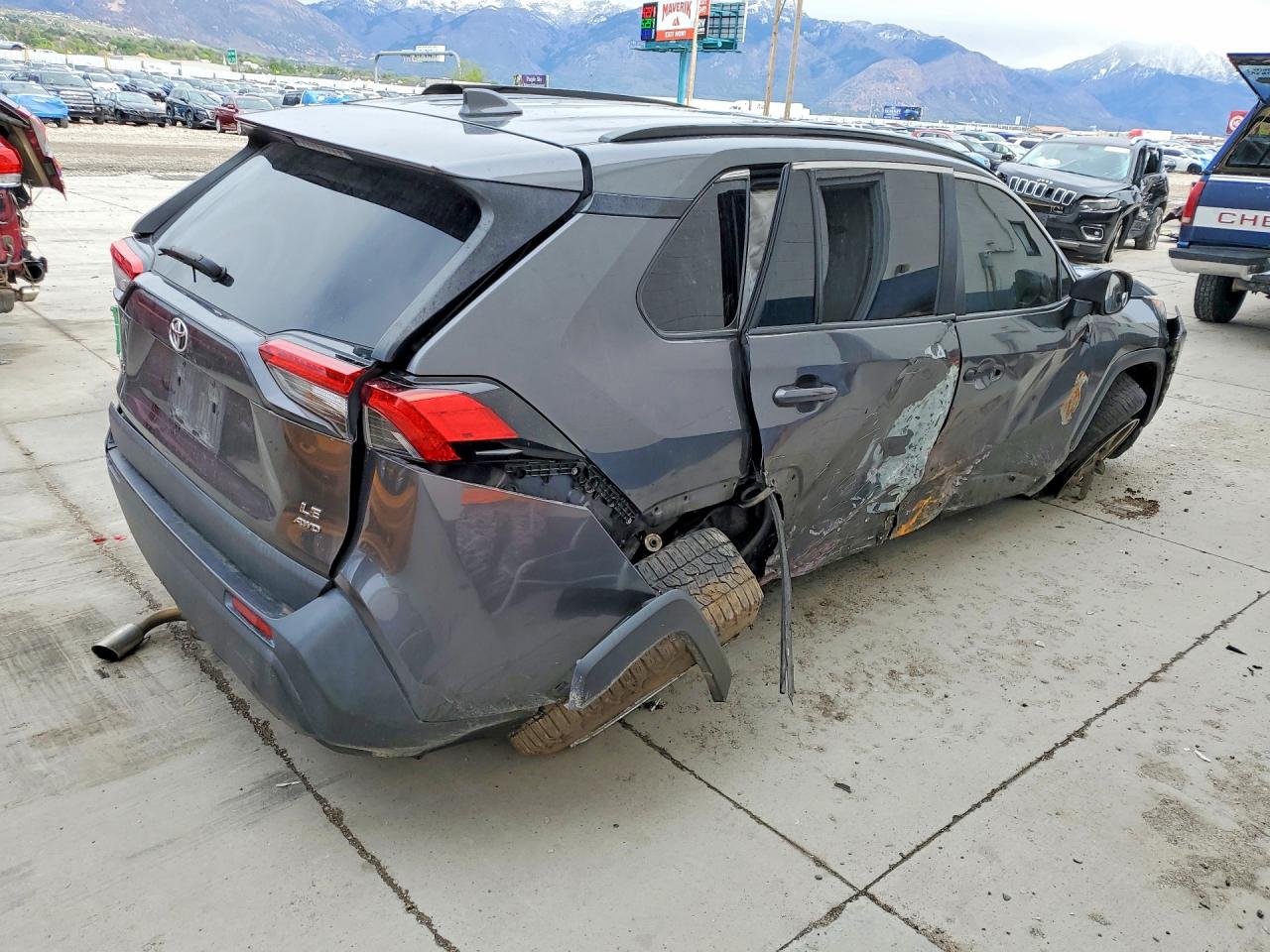 2020 Toyota Rav4 Серый vin: 2T3F1RFV6LC084843