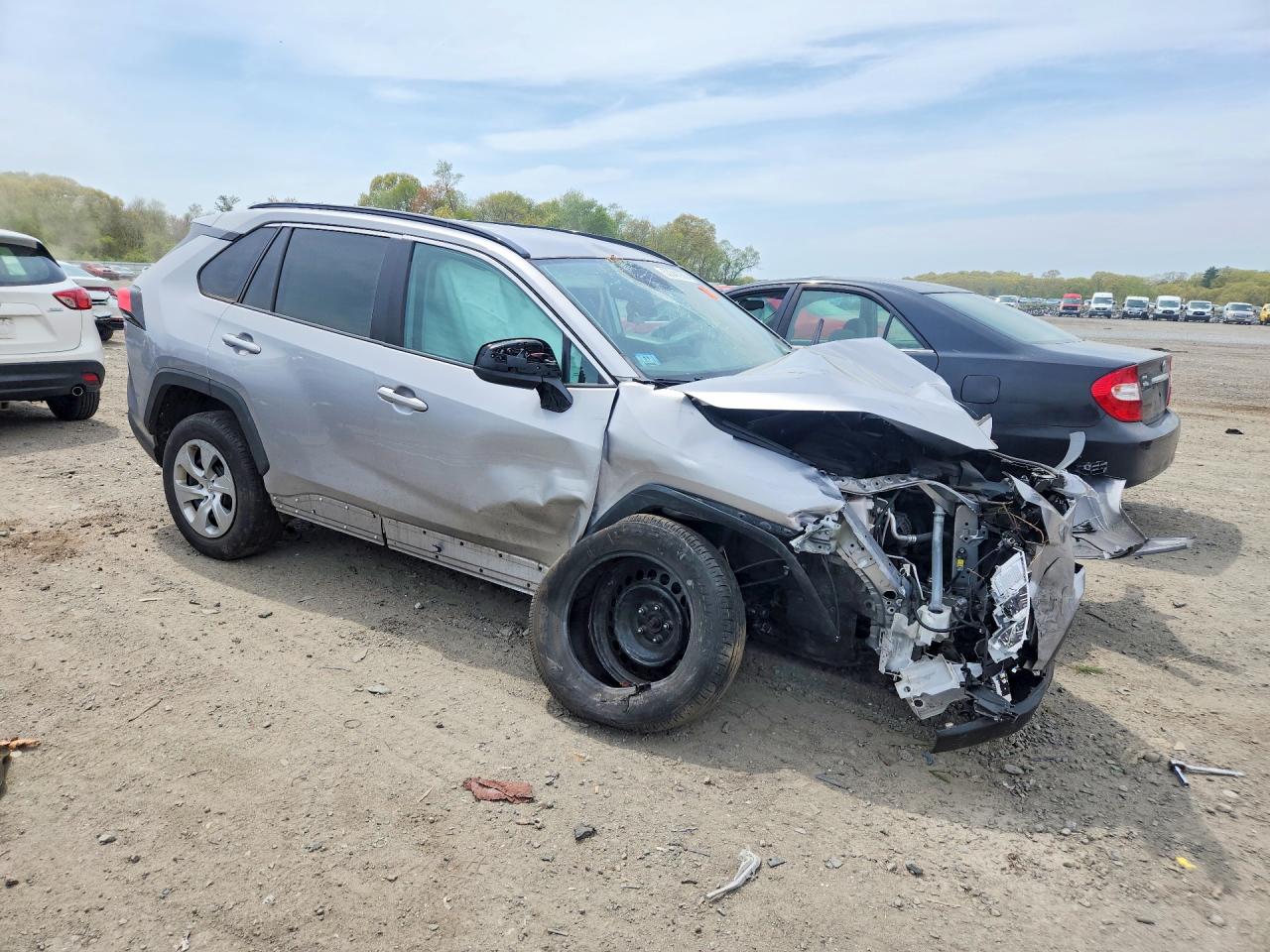 2020 Toyota Rav4 Le Silver vin: 2T3F1RFV6LC109739