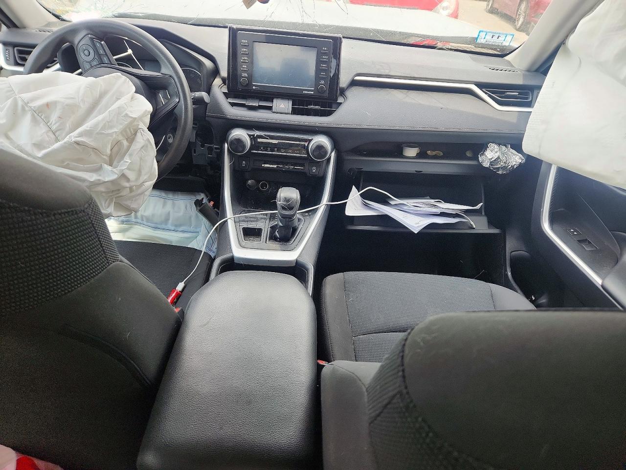 2020 Toyota Rav4 Le Silver vin: 2T3F1RFV6LC109739