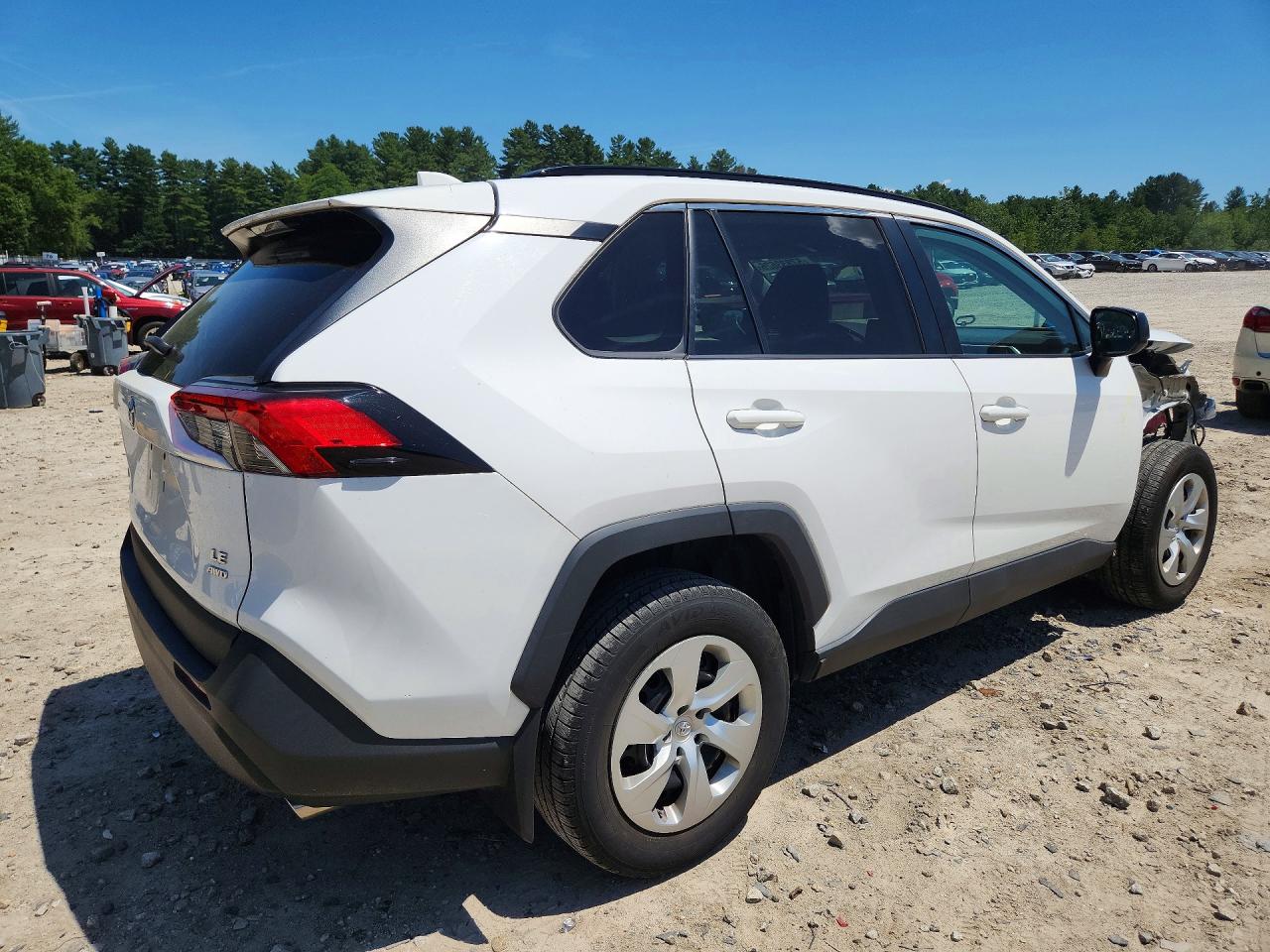 2021 Toyota Rav4 Le White vin: 2T3F1RFV7MW168900
